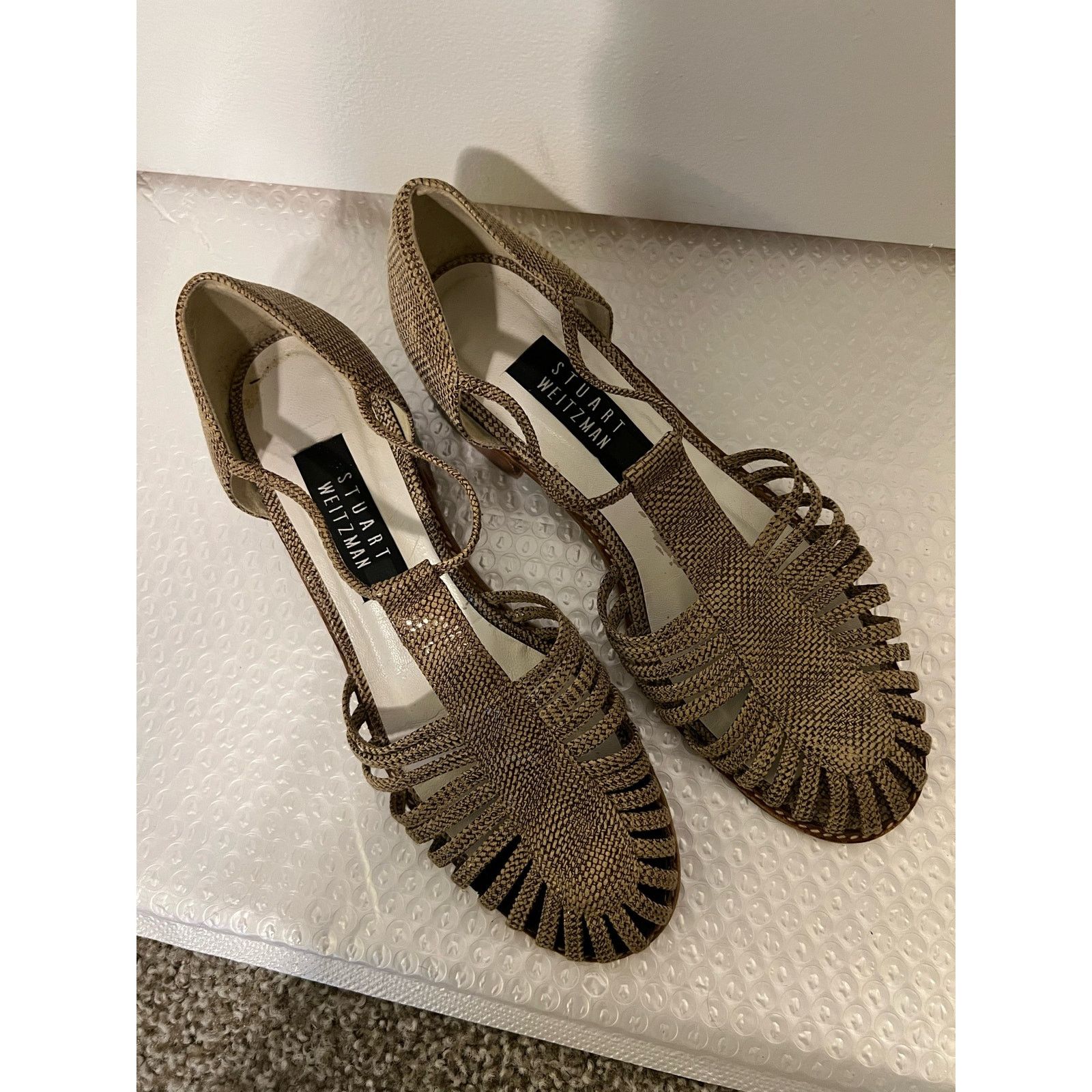 Stuart Weitzman Vintage Stuart Weitzman Tan Strappy Sandals Sz 8 Size US 8 / IT 38 - 2 Thumbnail