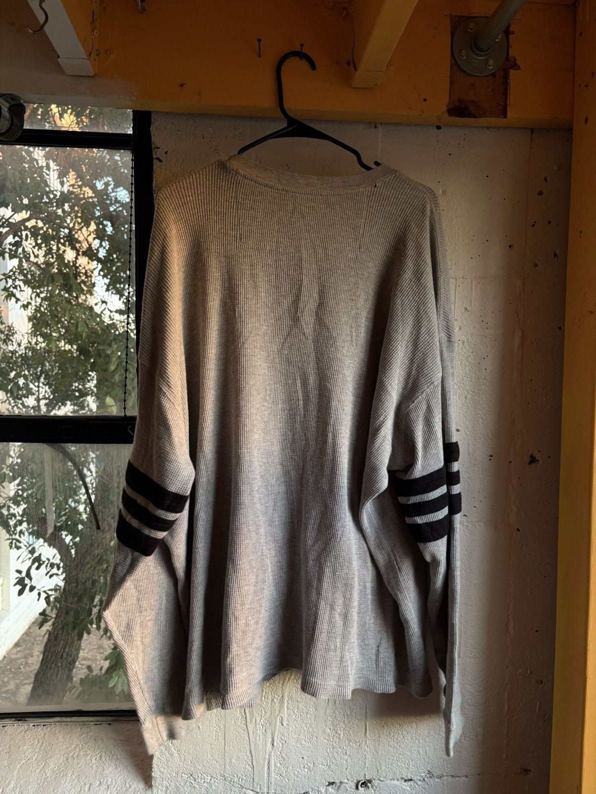 Coogi Coogi Waffle Longsleeve Size US XXL / EU 58 / 5 - 4 Thumbnail