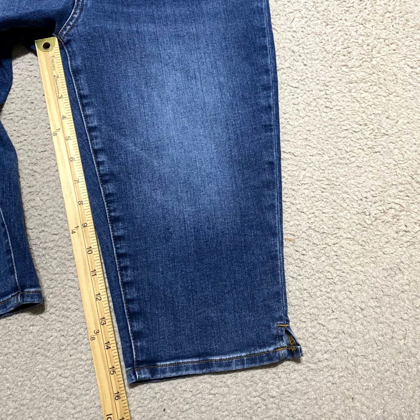 Talbots Talbots Jeans Capri Petites 8P Blue Denim Mid Rise 5-Pocket Preppy Womens Boys/Girls? Size 30" / US 8 / IT 44 - 2 Thumbnail