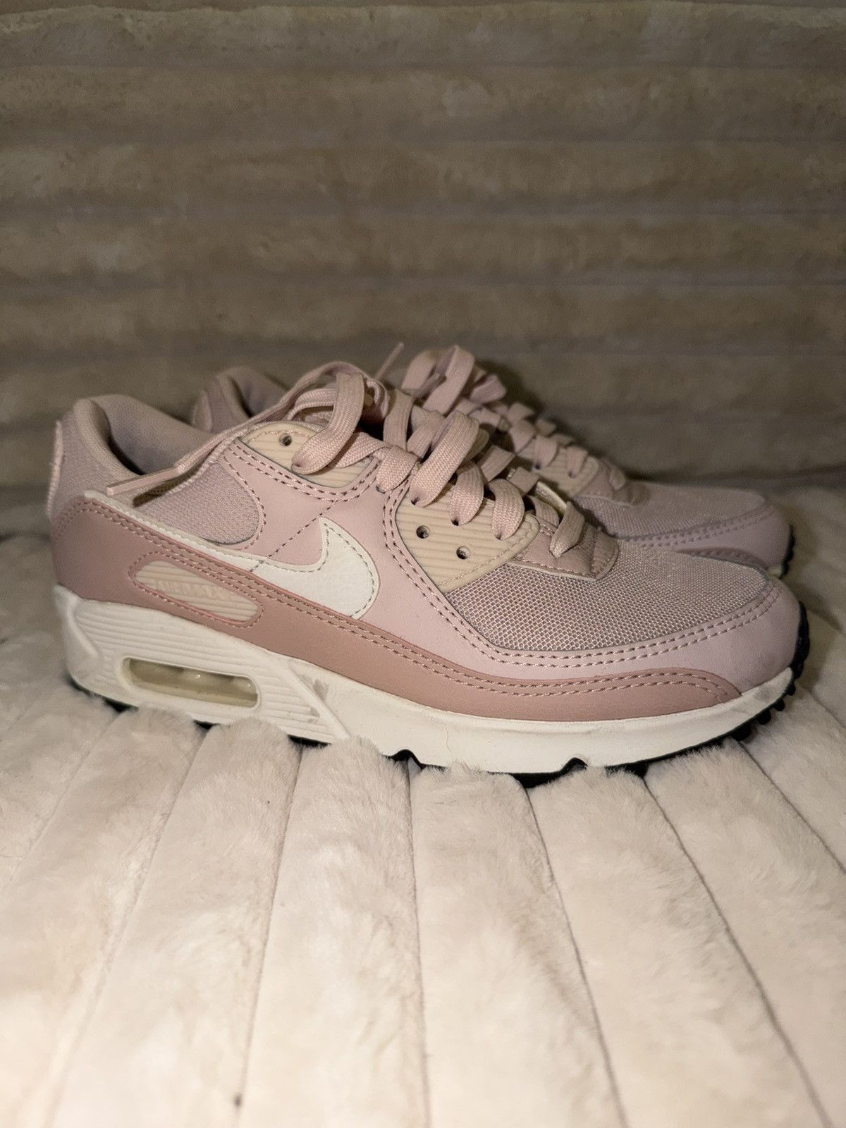 Nike Women’s Nike Air Max 90 ‘Barely Rose’ Size 6 Size US 6 / IT 36 - 3 Thumbnail