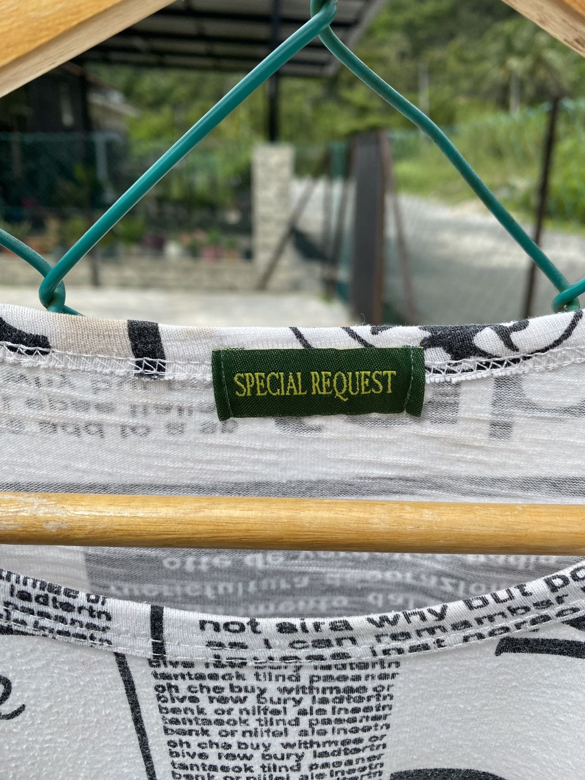 Japanese Brand Special request news paper fullprinted boxy tee Size L / US 10 / IT 46 - 6 Thumbnail