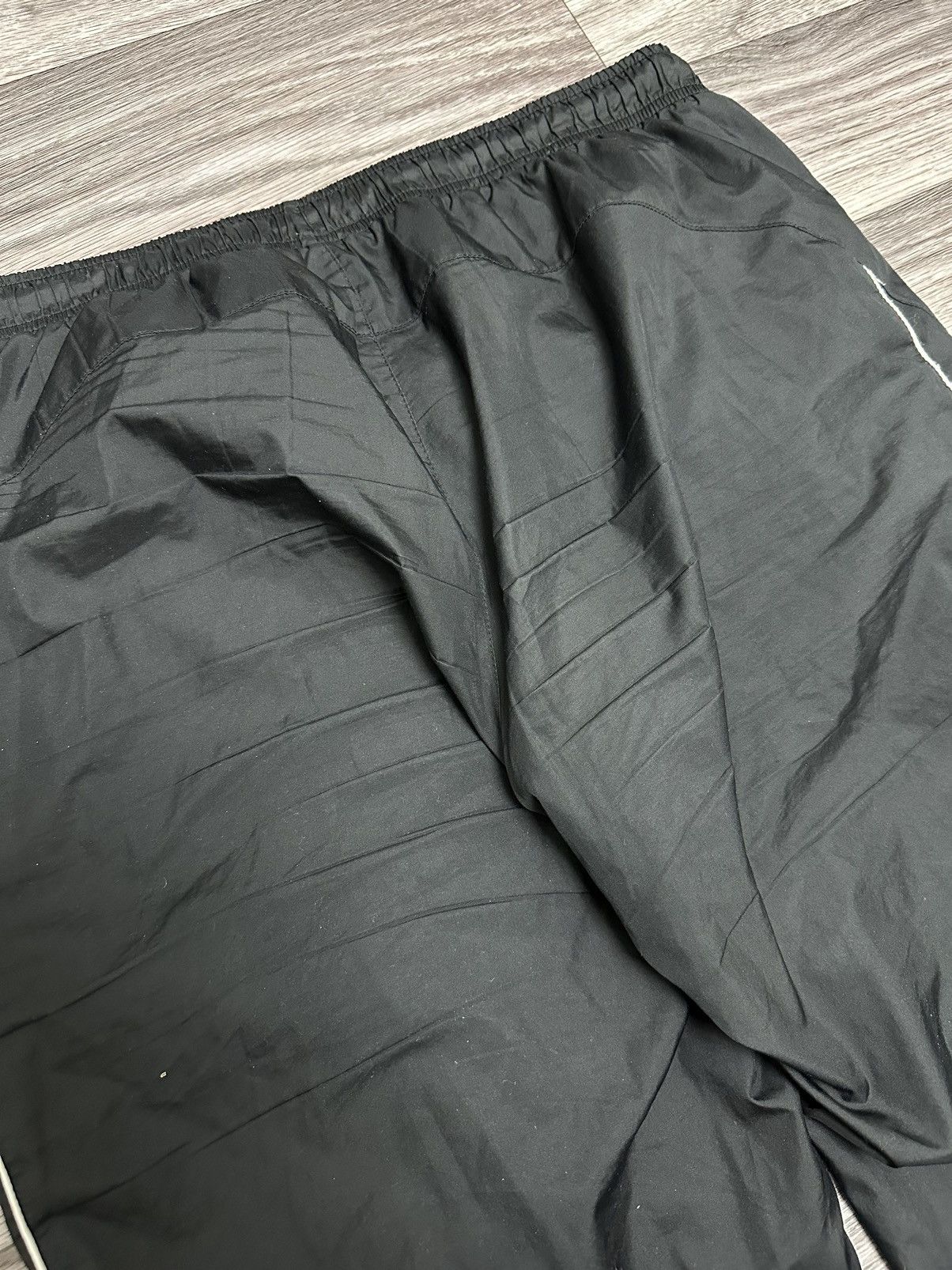 Nike × Vintage Nike Vintage Athletic 90s Baggy Nylon sweatpants trackpants Size US 32 / EU 48 - 5 Thumbnail