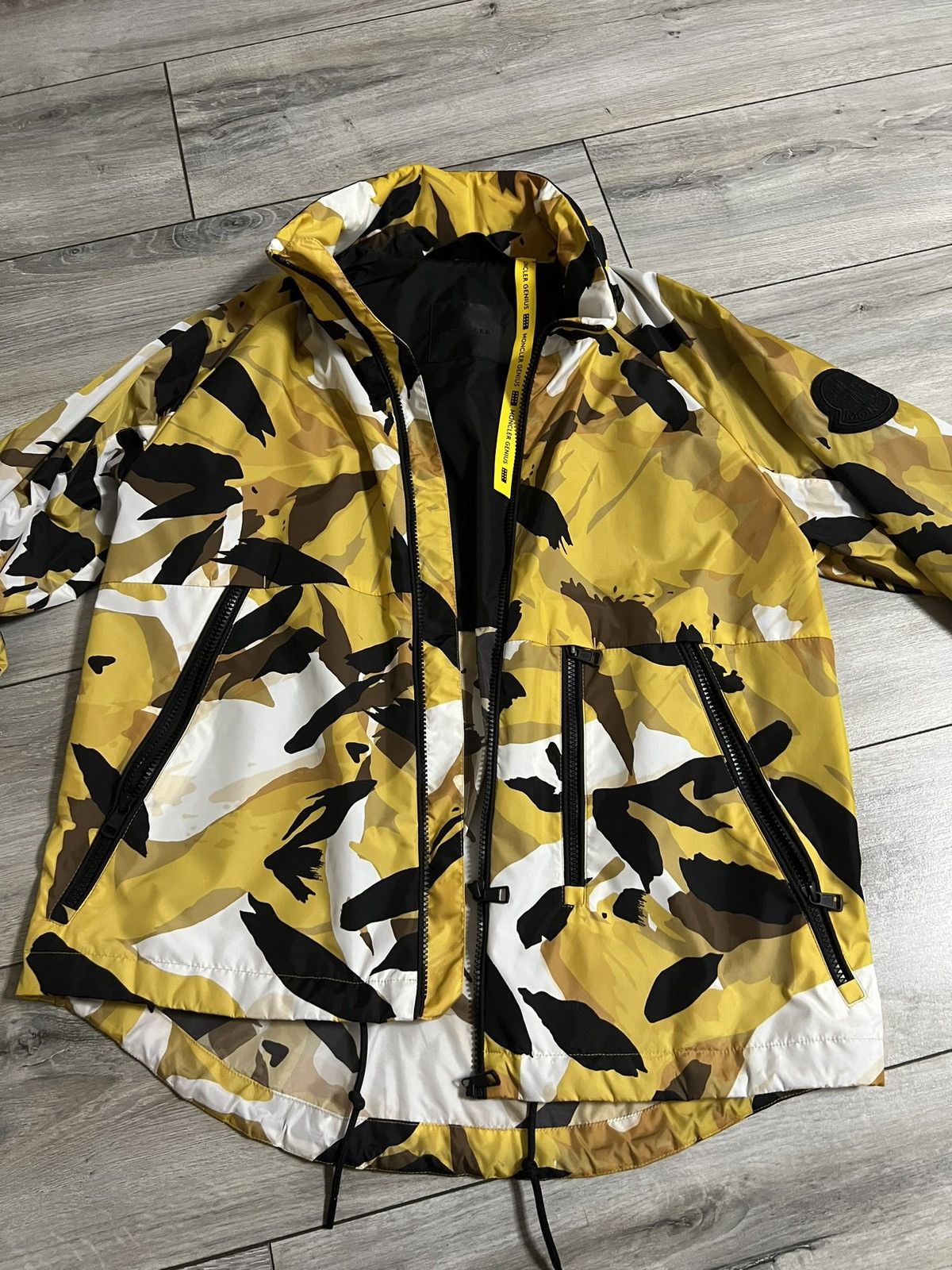 Moncler Genius MONCLER GENIUS 2 MONCLER 1952 CAMO WINDBREAKER Size US M / EU 48-50 / 2 - 4 Thumbnail
