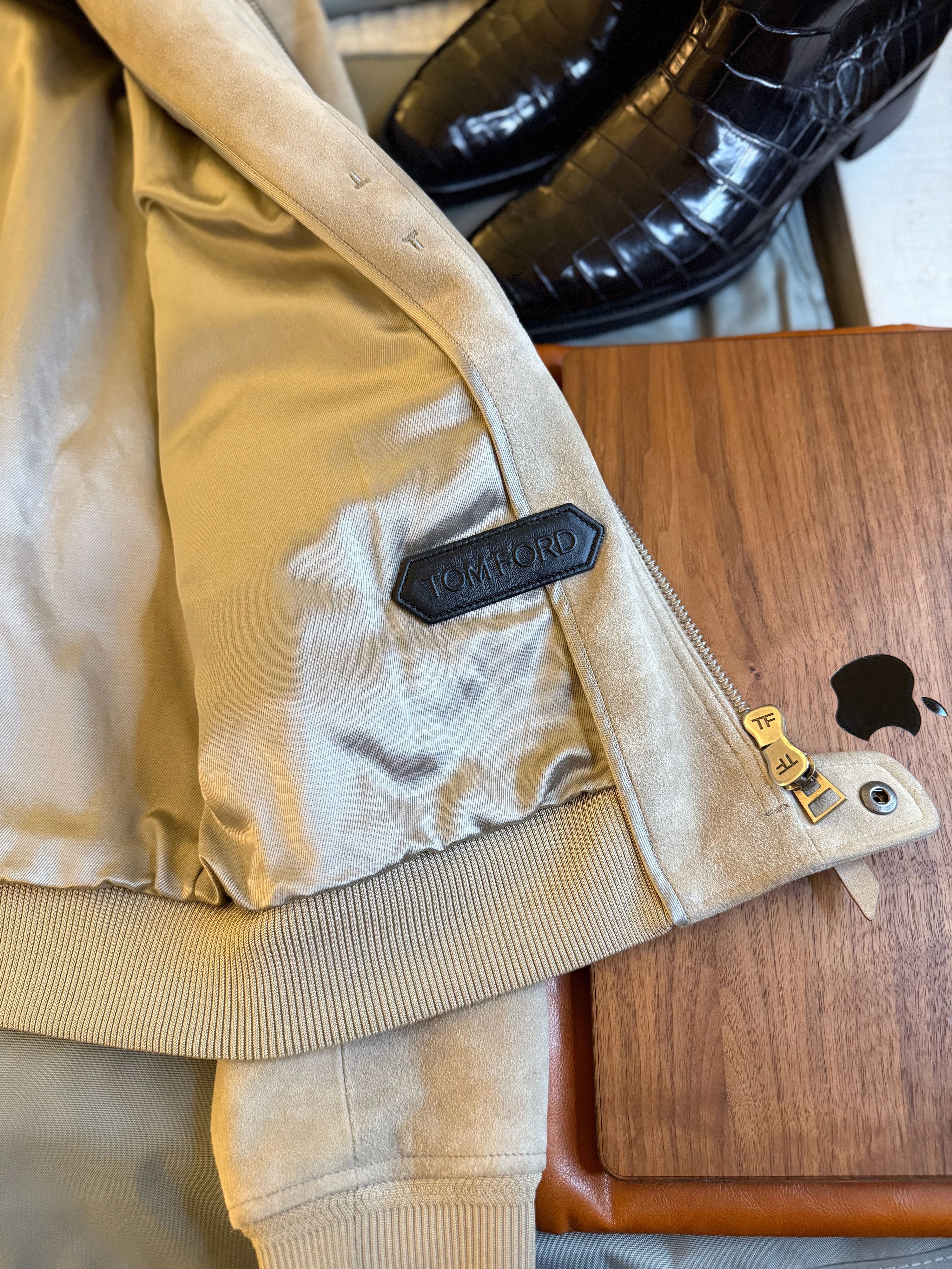Tom Ford Coveted Ultra-Rare $9,200 w/tax Elevated Details Jacket Size US M / EU 48-50 / 2 - 21 Thumbnail