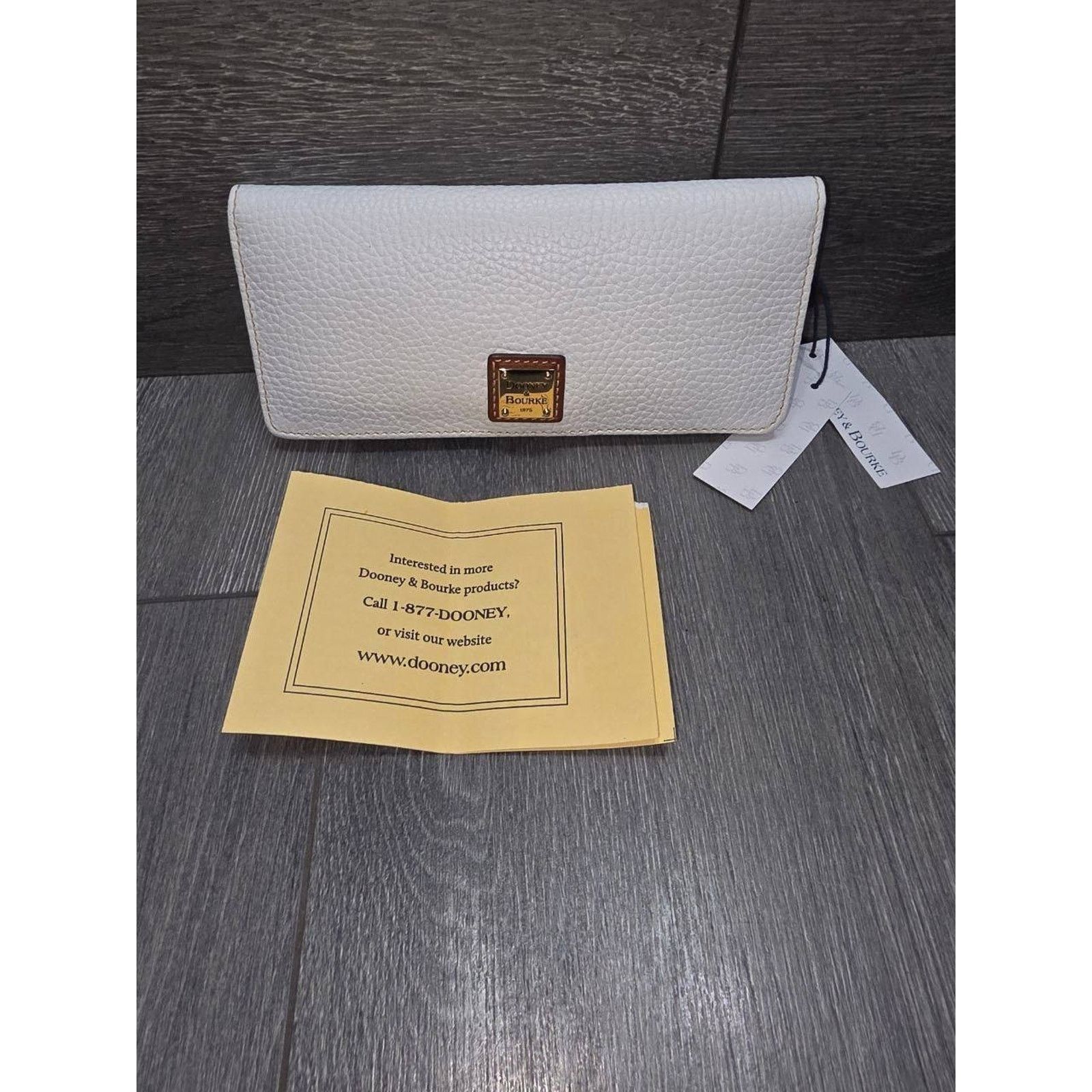 Dooney & Bourke Dooney & Bourke Leather wallet White bag B000561 Size ONE SIZE - 3 Thumbnail