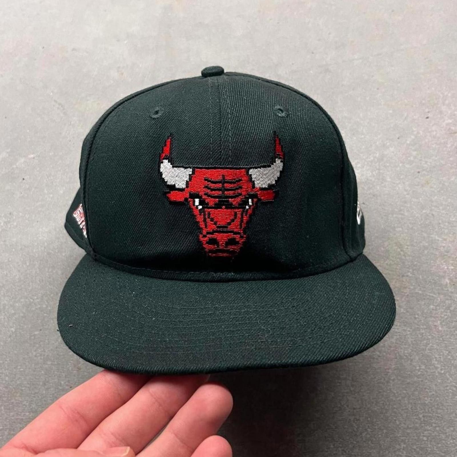 New Era New Era Chicago Bulls Pixelated "6x NBA Champions" Snapback Size ONE SIZE - 2 Thumbnail