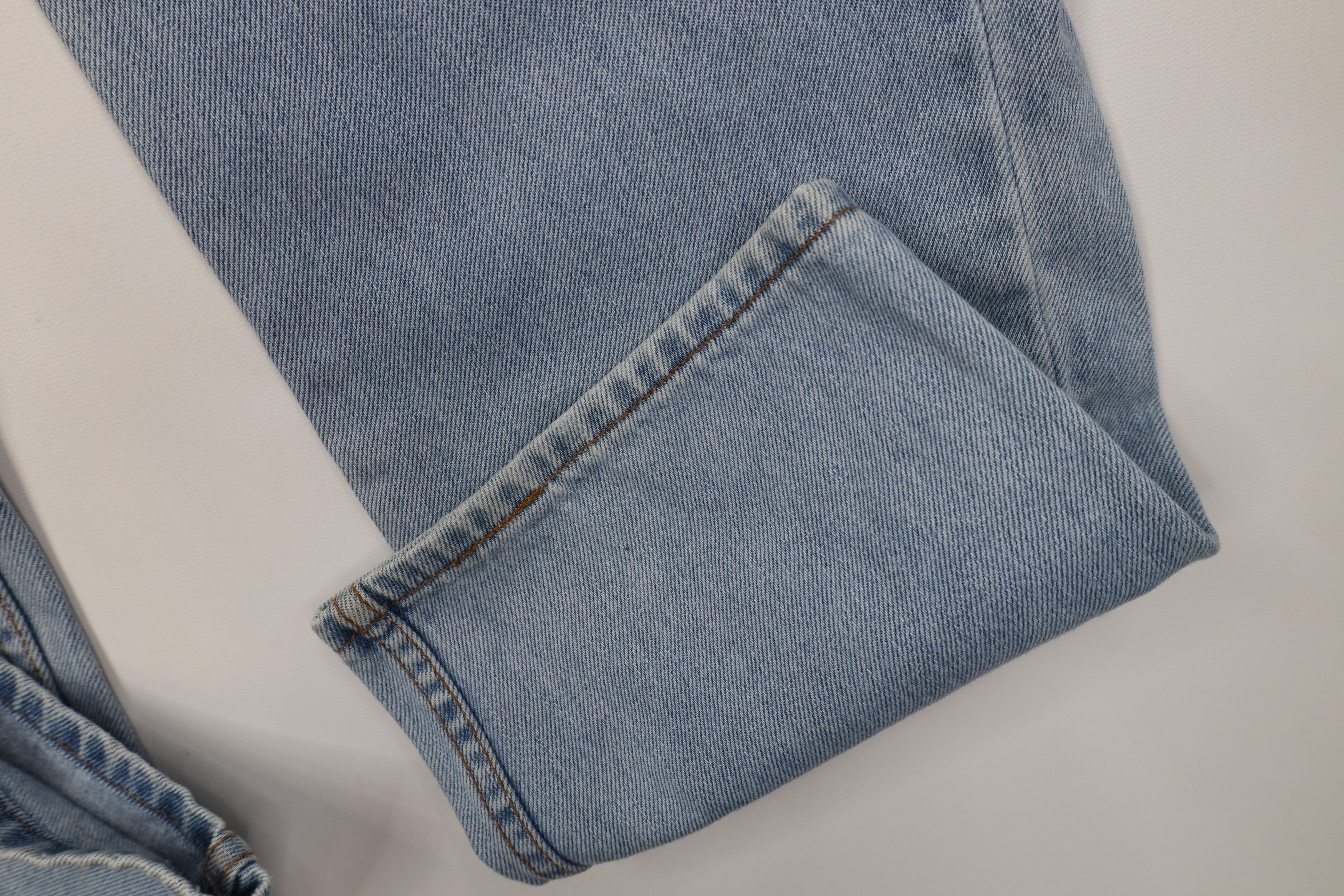 Levi's Vintage Y2K 2004 Levis 550 Fit Denim Jeans Blue Cotton Size US 33 - 6 Thumbnail