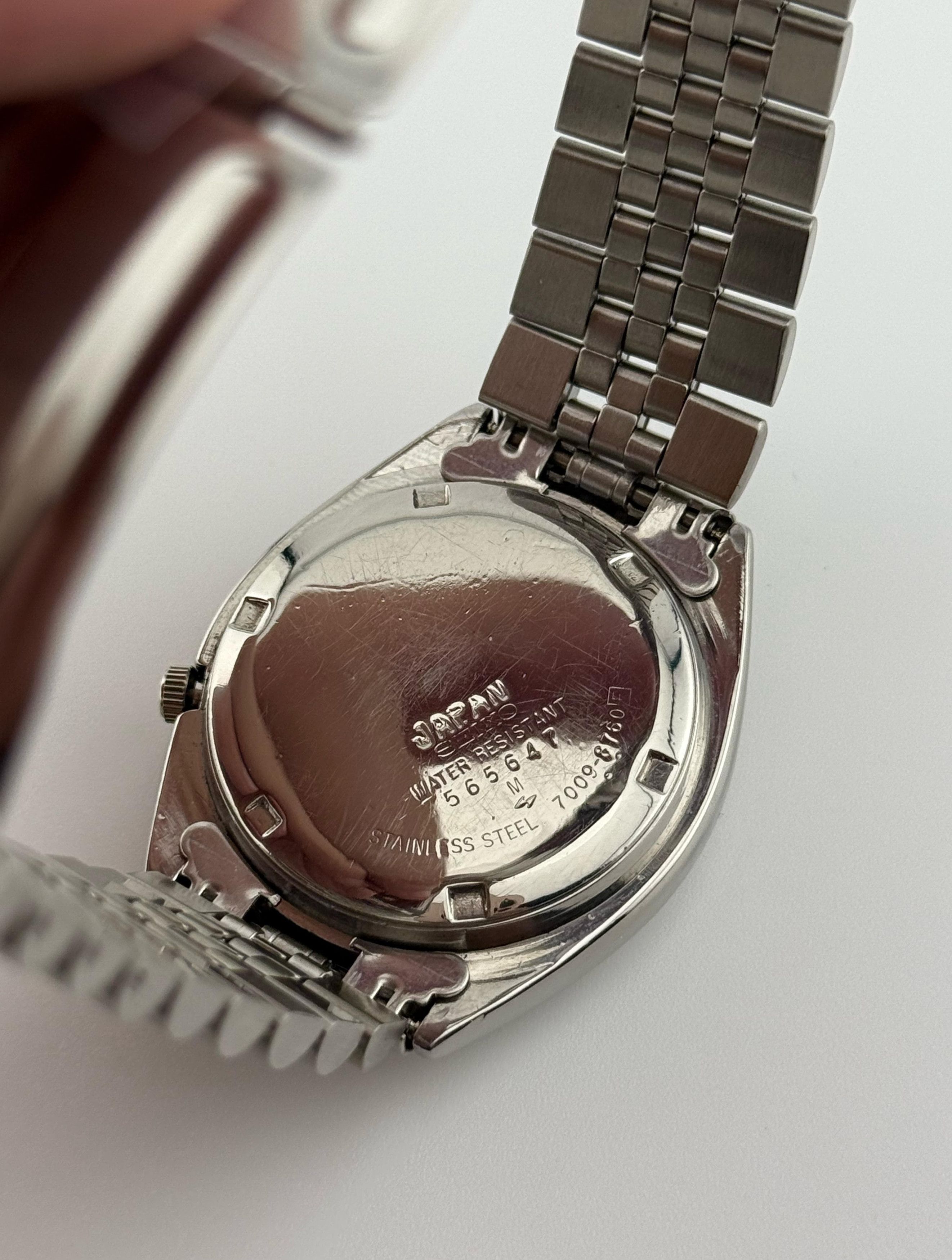 Seiko Elegant Seiko 5 Men's Wrist Watch|Green textured Dial|36mm Size 36 - 6 Thumbnail