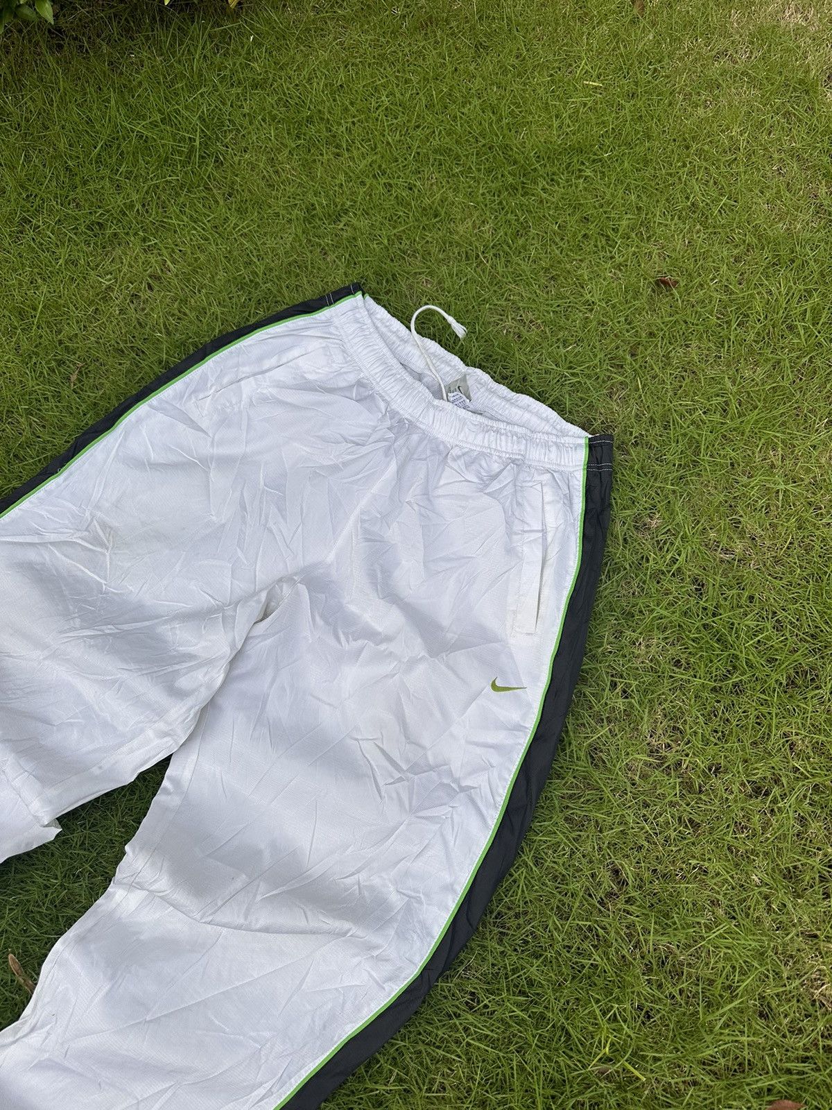 Nike × Vintage NIKE VINTAGE BASIC SWOOSH STREETWEAR SWEATPANTS Size US 34 / EU 50 - 2 Thumbnail