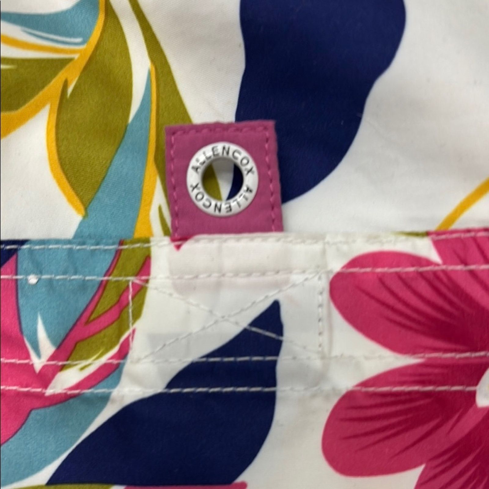 Other NWOT Allen Cox Floral Swim Trunks with Pink and Blue XXL Size US 44 / EU 60 - 4 Thumbnail