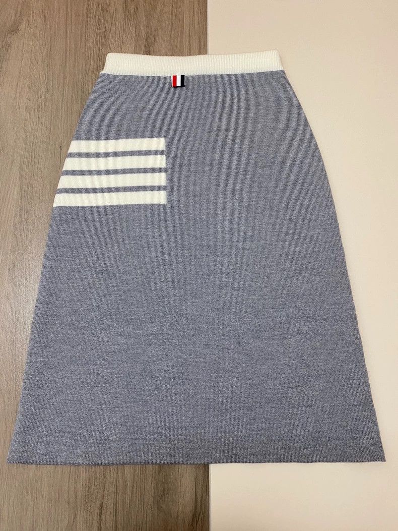 Thom Browne Thom Browne A woolen half-length skirt Size 25" / US 0 / IT 36 - 2 Thumbnail