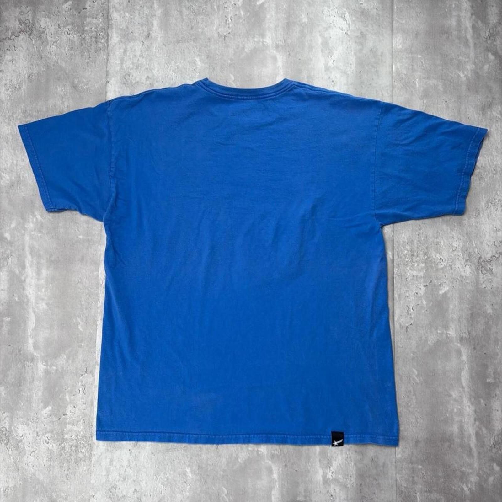 Other Y2K Blue Famous Stars & Striped Skater T-Shirt Size US XL / EU 56 / 4 - 7 Thumbnail