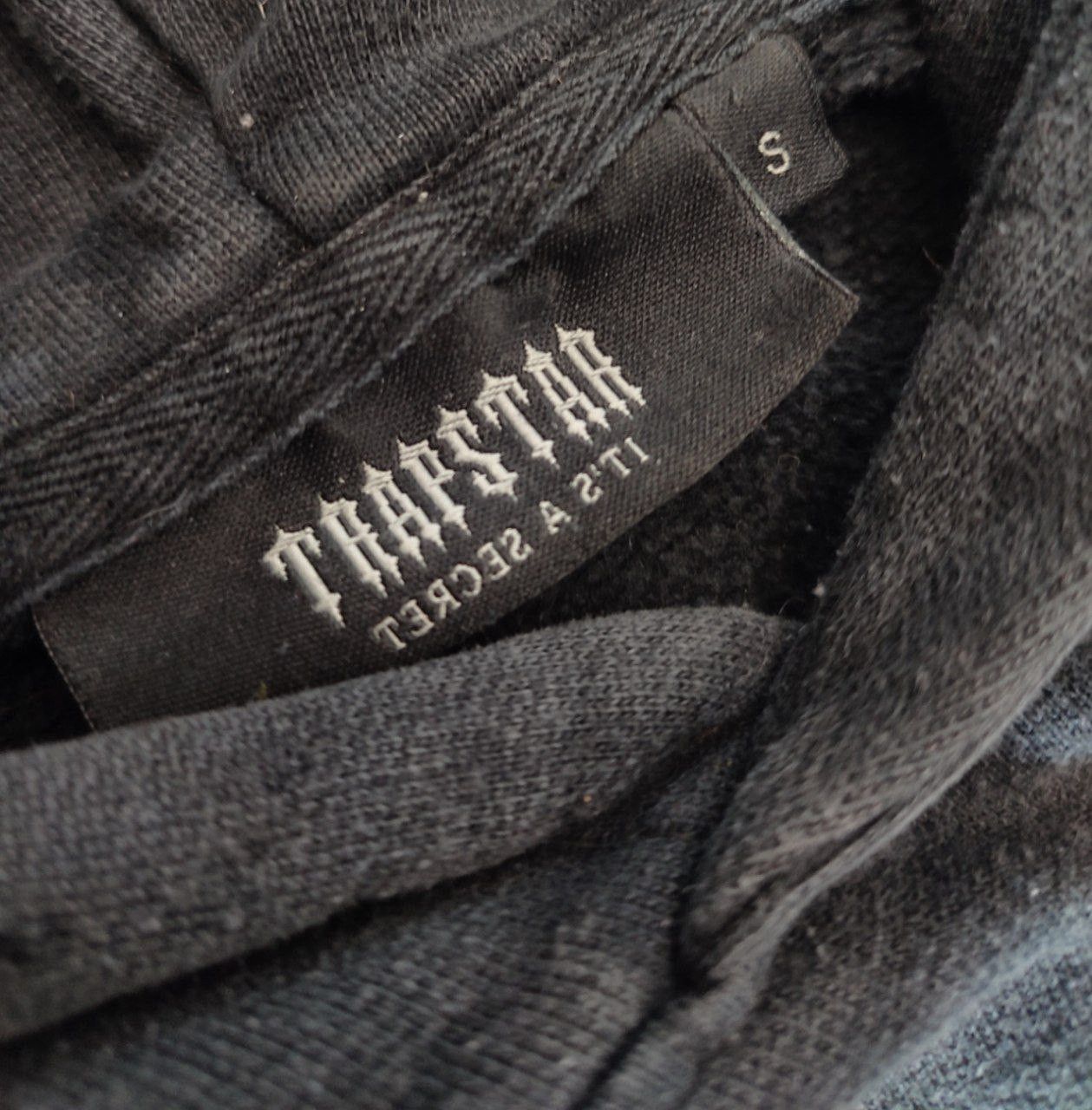 Japanese Brand Y2K TRAPSTAR sunfaded grunge hoodie big central logo Size US S / EU 44-46 / 1 - 6 Thumbnail