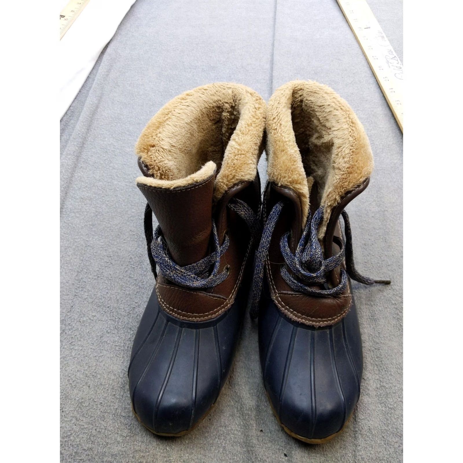 Vintage Sporto Womens Snow Boots Size 9 Brown Leather Duck Ankle Faux Fur Winter Leather Upper Faux Fur Lined Slip Resistant Size US 9 / IT 39 - 2 Thumbnail