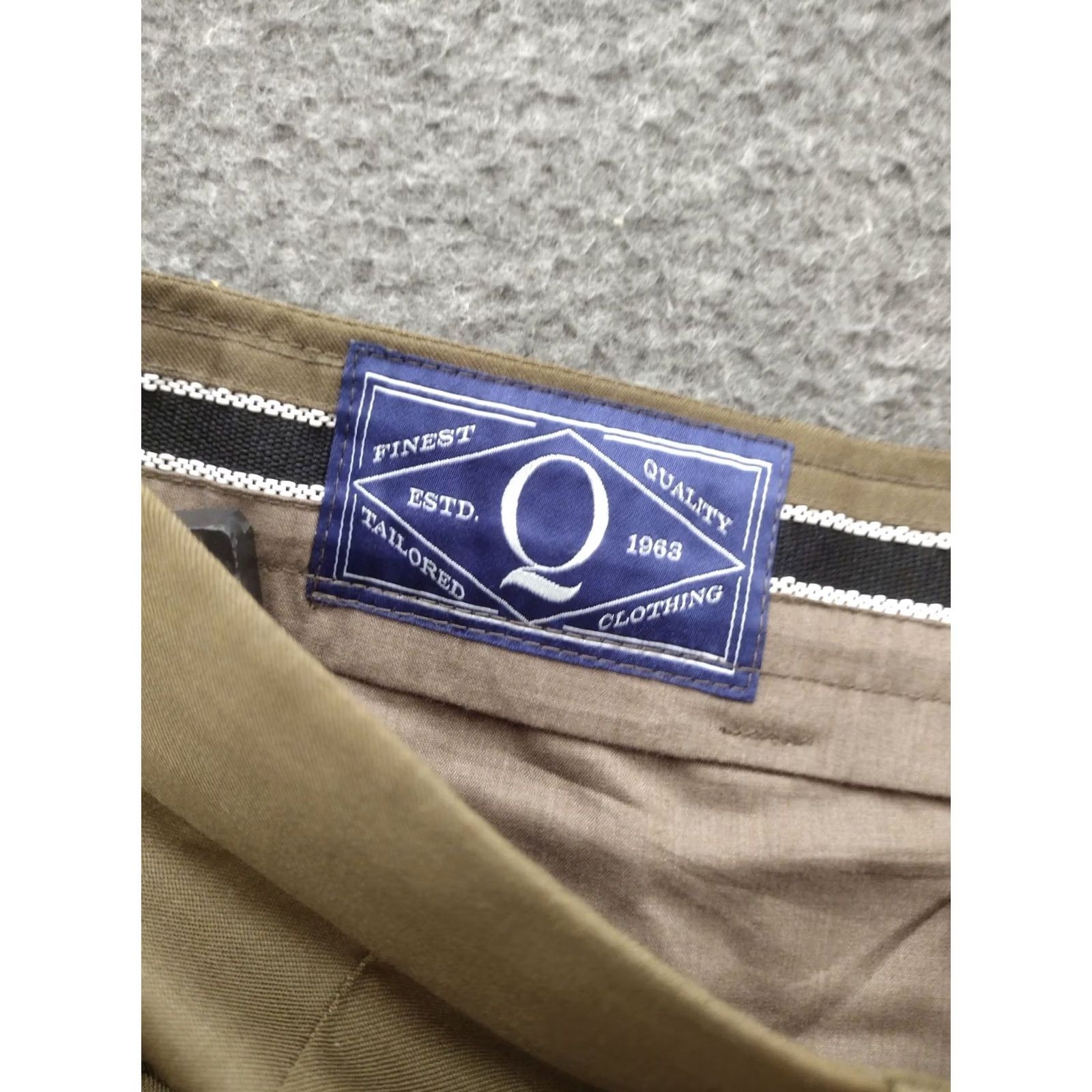 Vintage Mens Khaki Relaxed Tapered Pants Slacks Size M - Beige, Vintage, Chino, 34W 27In Inseam, Flat Front, Button, Zip, Pockets, Blended Fabric Size US 31 - 6 Thumbnail