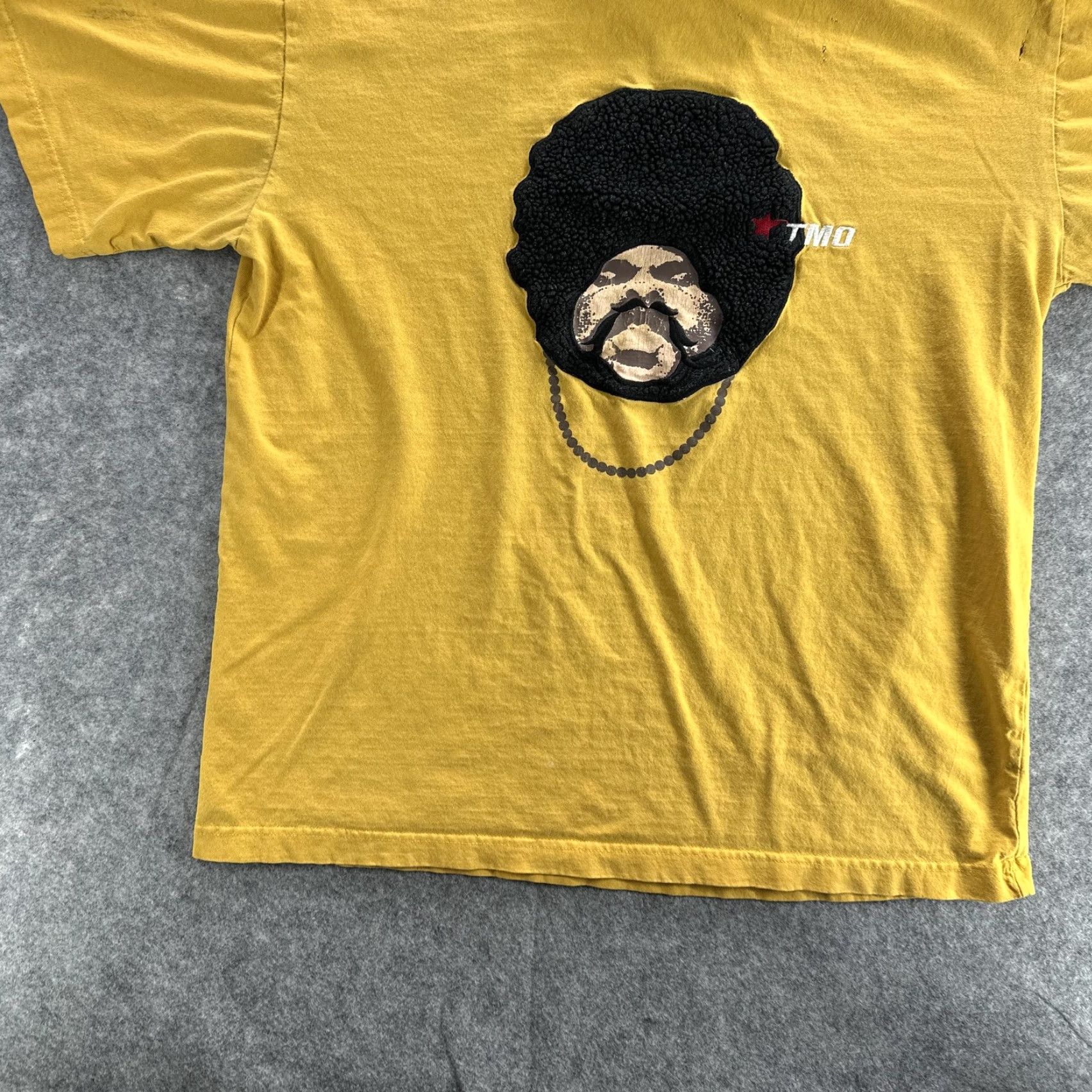 Vintage VINTAGE Club TMO Japan Graphic T-Shirt Mens Large Yellow Afro 90s Retro Tee Size US L / EU 52-54 / 3 - 4 Thumbnail