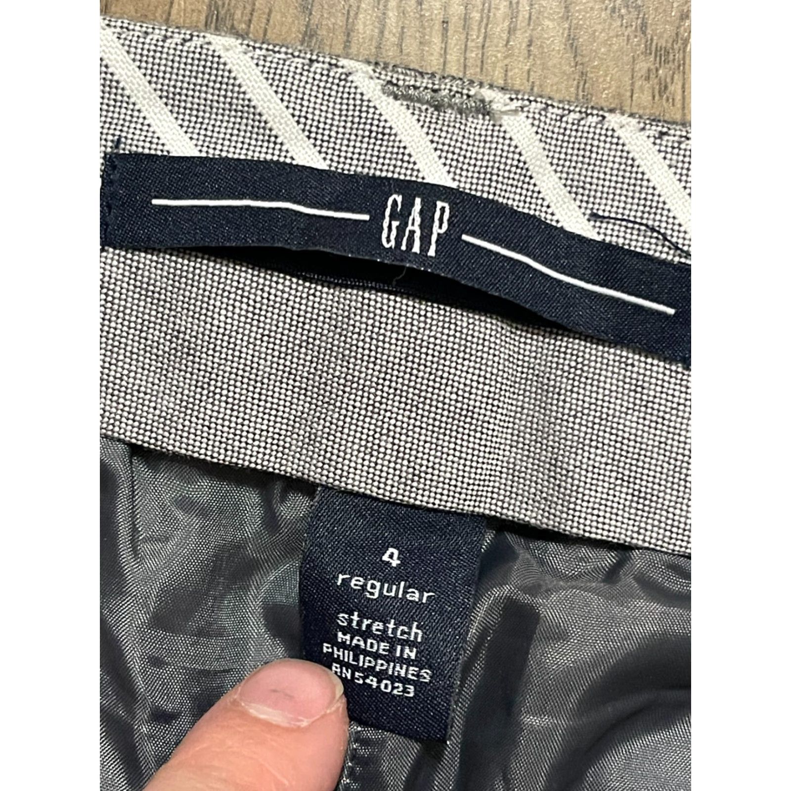 Gap Gap Pants Women's Size 4 Gray Dress Pants Bootcut Wool Blend Regular Inseam 31.5 in Adult Womens Size 27" / US 4 / IT 40 - 5 Thumbnail