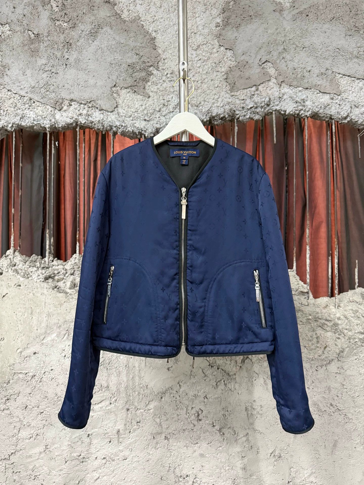 Louis Vuitton Louis Vuitton lv lightweight down jacket for presbyopia Size XS / US 0-2 / IT 36-38 - 1 Thumbnail