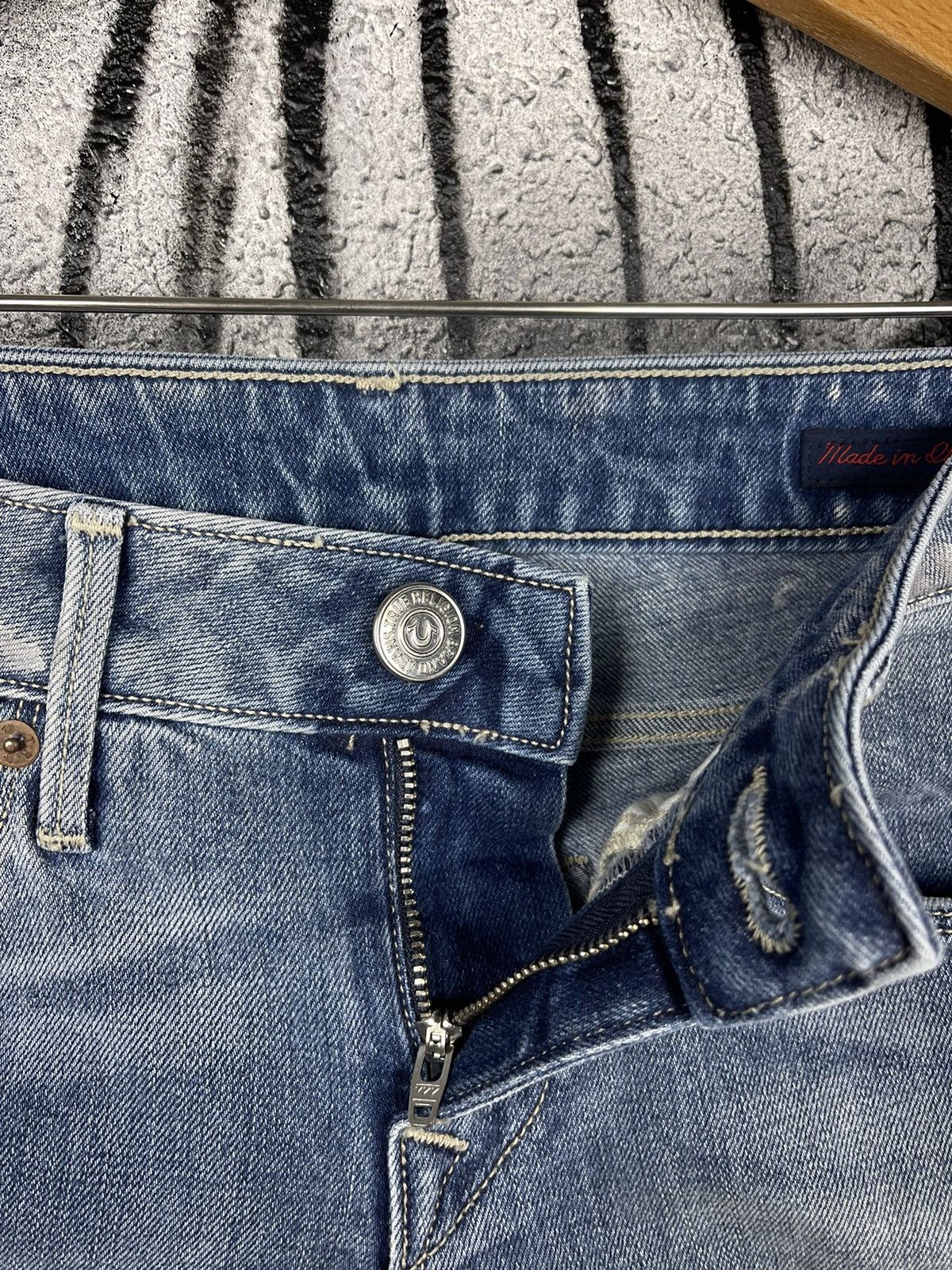 True Religion True Religion Shannon Distressed Denim Slim Jeans Women’s 26 Size 26" / US 2 / IT 38 - 8 Thumbnail