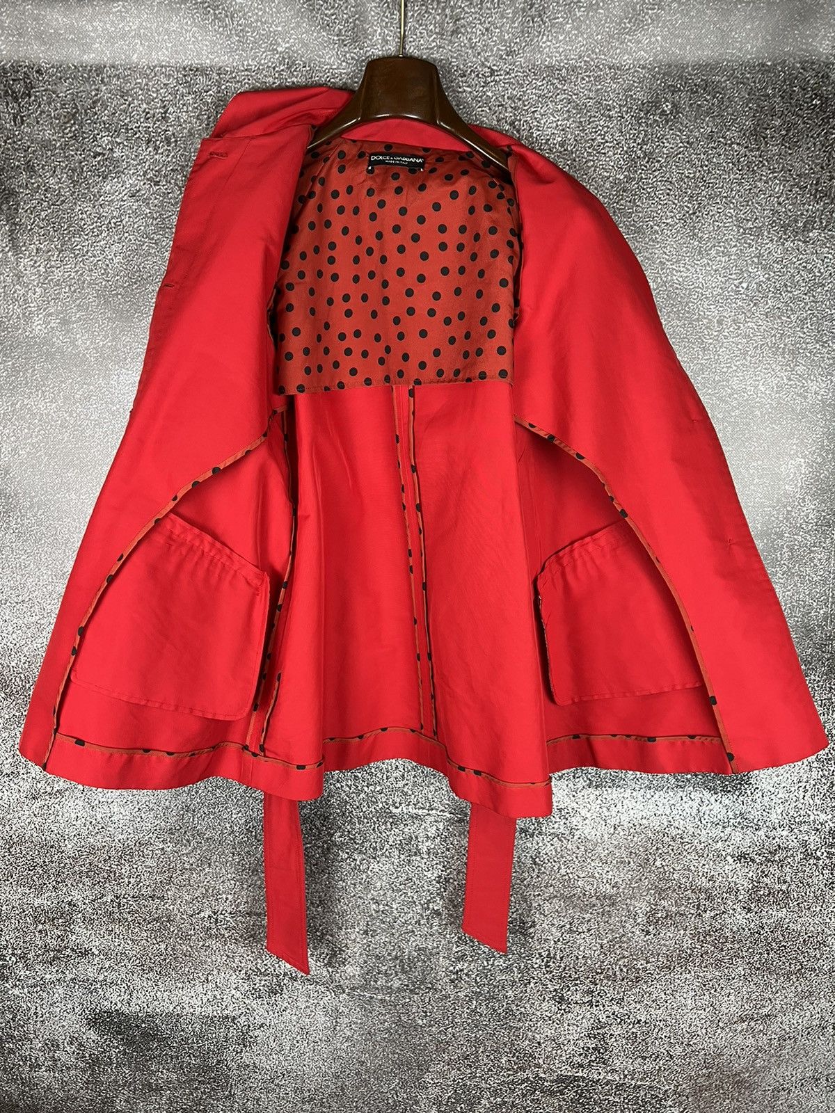 Designer × Dolce & Gabbana Dolce & Gabbana Red Polka dot Trench Coat Made in Italy Size S / US 4 / IT 40 - 4 Thumbnail
