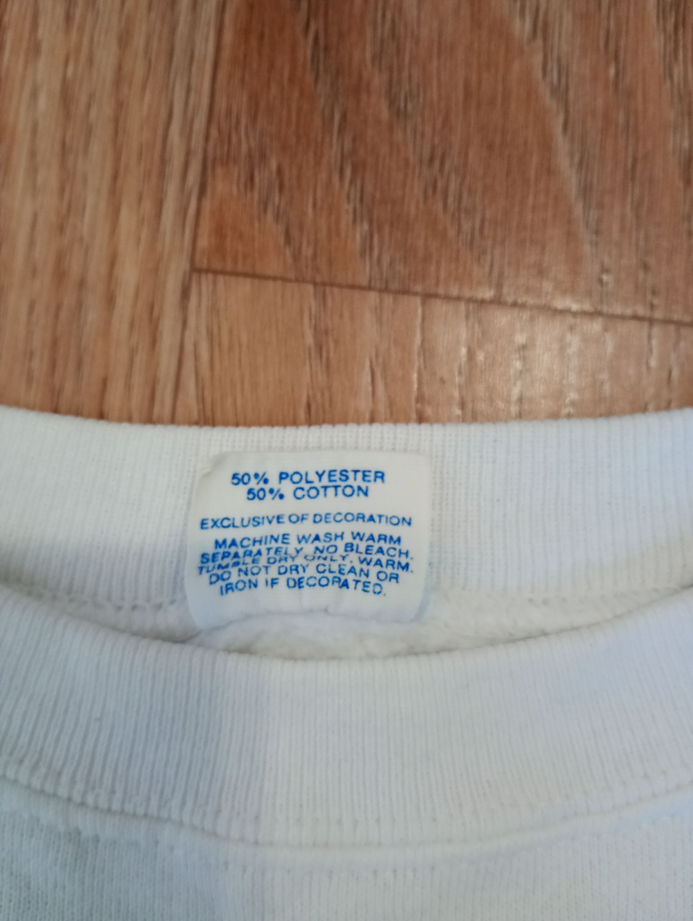 Disney Disney 1982 vintage Made in USA Sweatshirt Size US XL / EU 56 / 4 - 6 Thumbnail