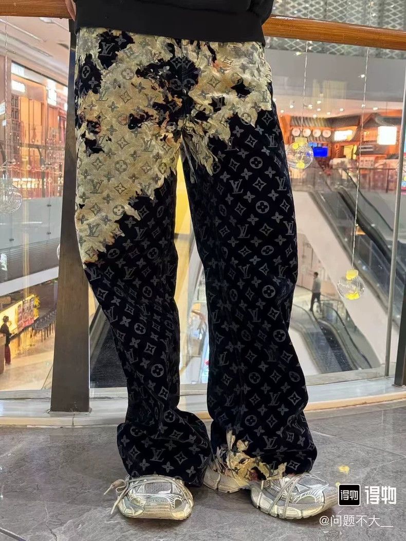 Louis Vuitton Louis Vuitton Limited edition ripped jeans Size US 32 / EU 48 - 6 Thumbnail