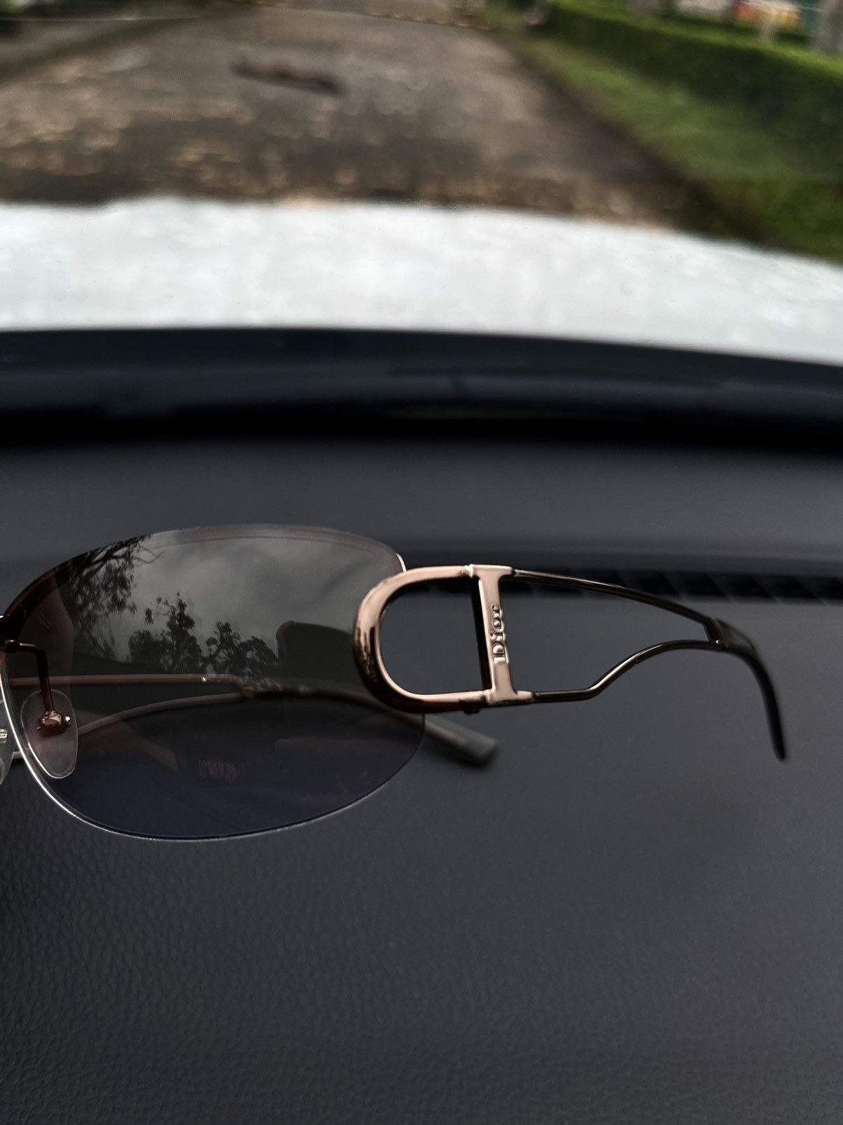 Dior 2000s Dior John Galliano Sunglasses Size 30 - 4 Thumbnail