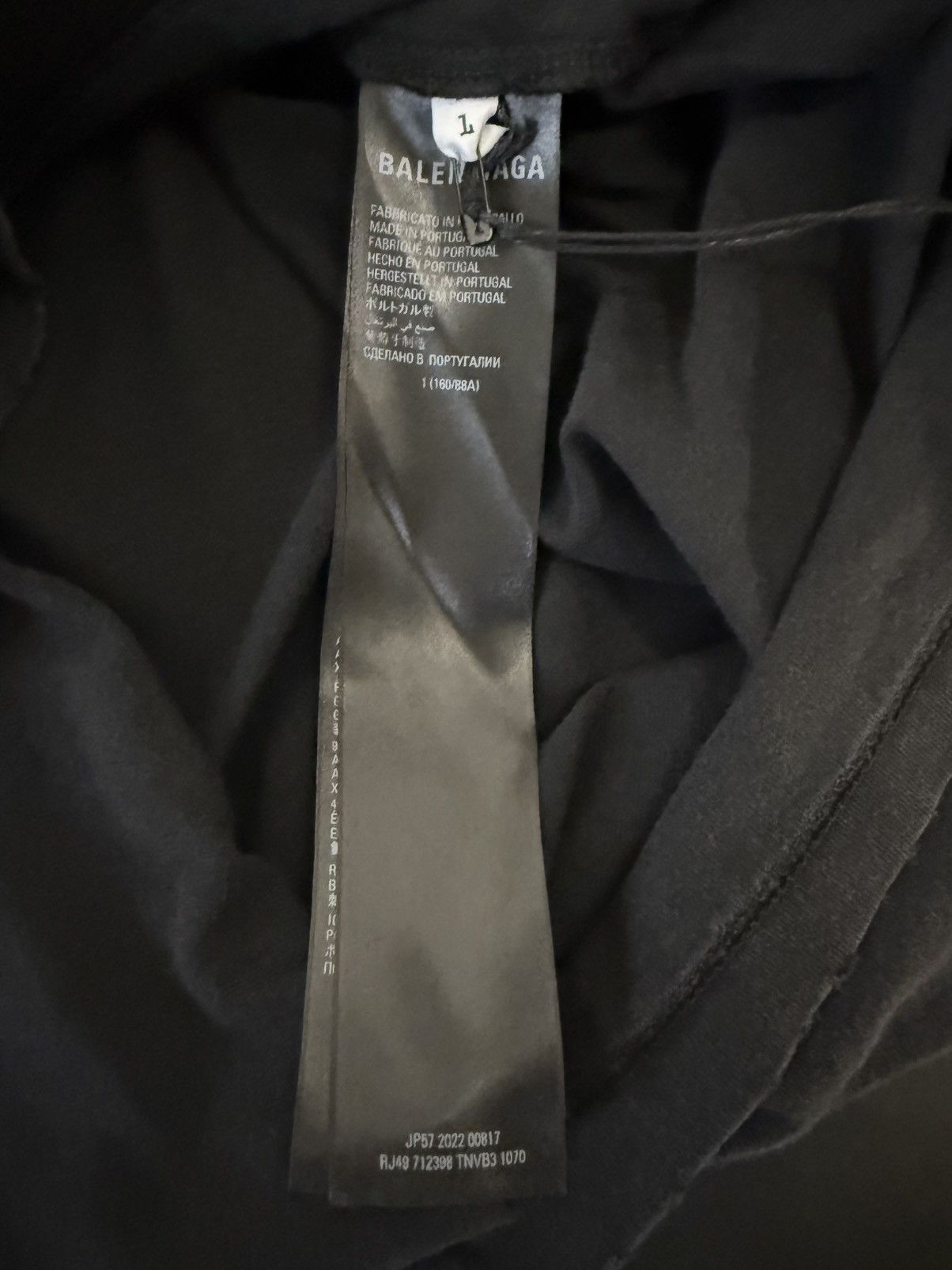 Balenciaga Balenciaga Apple Be Different Oversized T Shirt Size US S / EU 44-46 / 1 - 3 Thumbnail