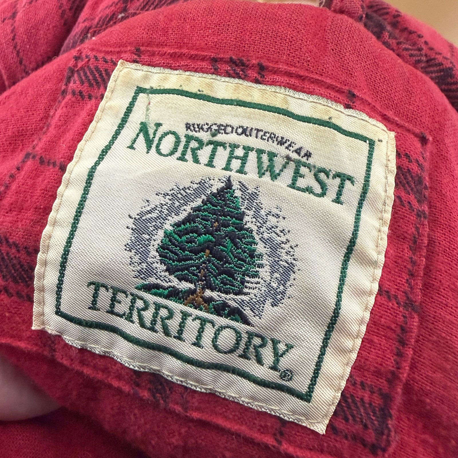 Northwest Territory Northwest Territory Red Black Lumberjack Plaid Puffy Vest L Size US L / EU 52-54 / 3 - 2 Thumbnail