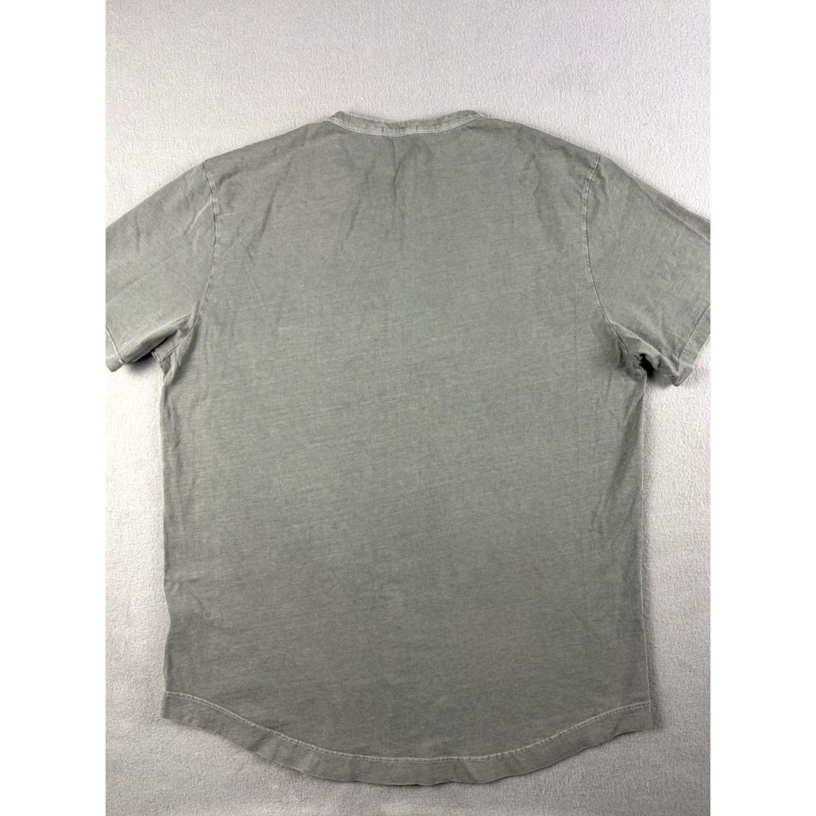 Buck Mason Buck Mason T Shirt Men’s Size M Gray Short Sleeve Crew Neck Curved Hem Solid Cotton Regular Size Type NS Size US M / EU 48-50 / 2 - 4 Thumbnail