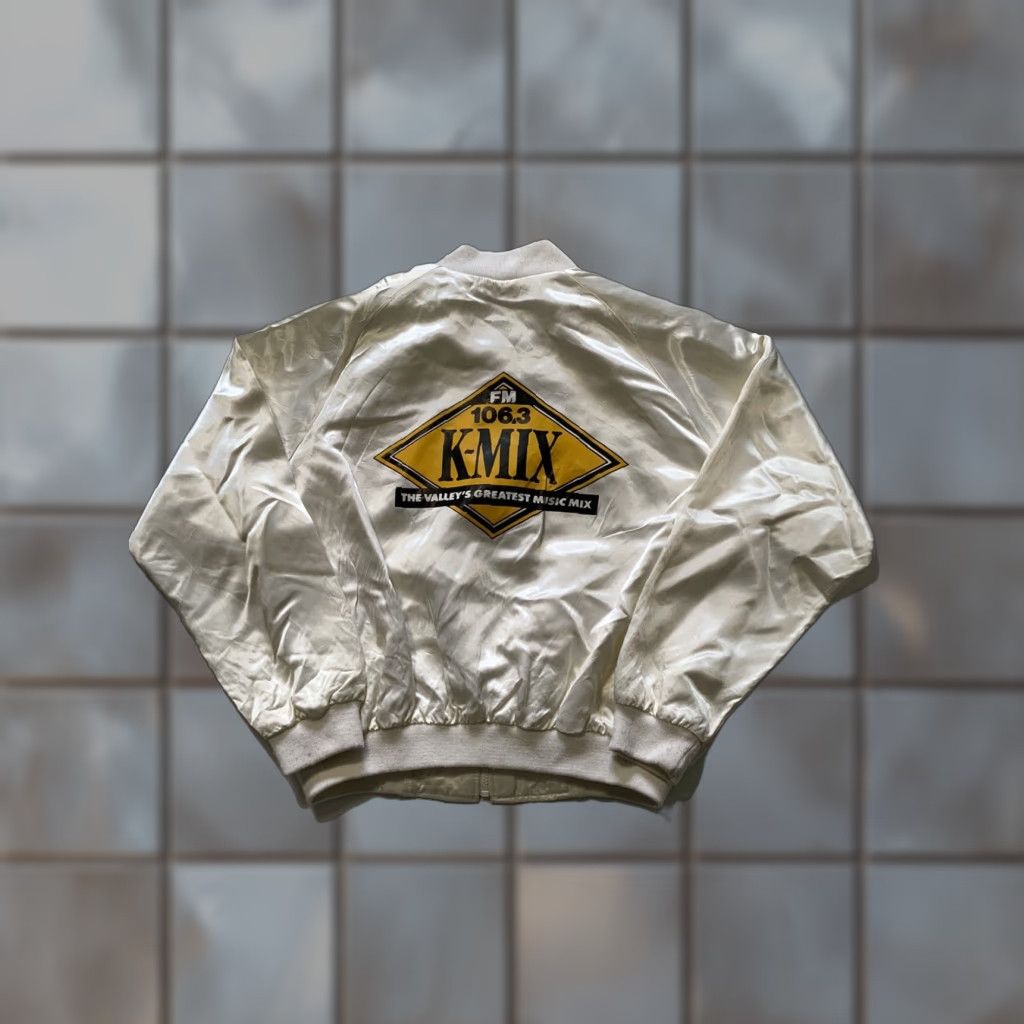 Vintage VINTAGE 90s K-Mix 106.3 FM Radio Valleys Greatest Music Satin Zip Jacket Sz. XXL/2XL Size US XXL / EU 58 / 5 - 1 Thumbnail