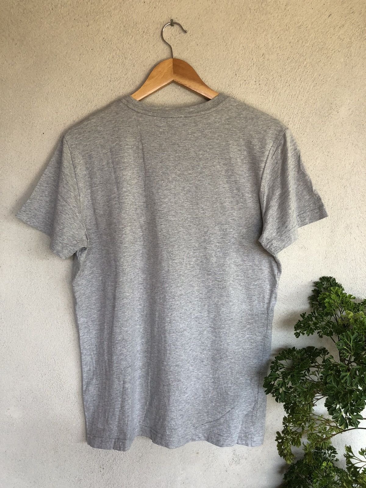 Diesel × Vintage Vintage Y2K Diesel Centre Logo Tshirts Size US M / EU 48-50 / 2 - 7 Thumbnail