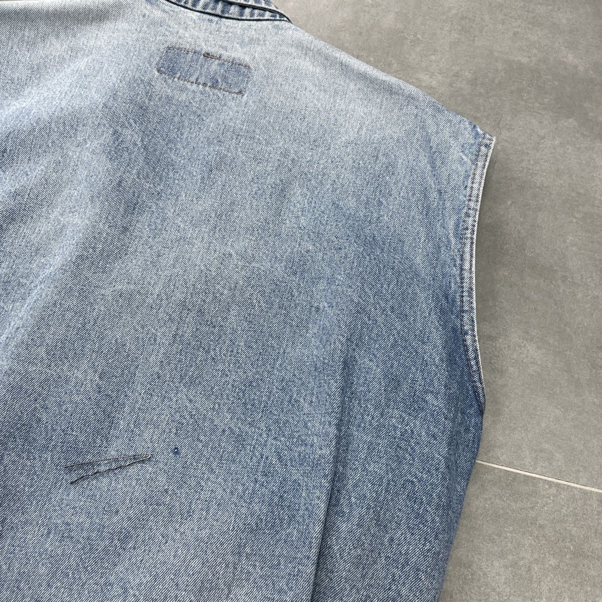 Benetton × Vintage Vintage Benetton Denim Vest Size 52 Size US L / EU 52-54 / 3 - 17 Thumbnail