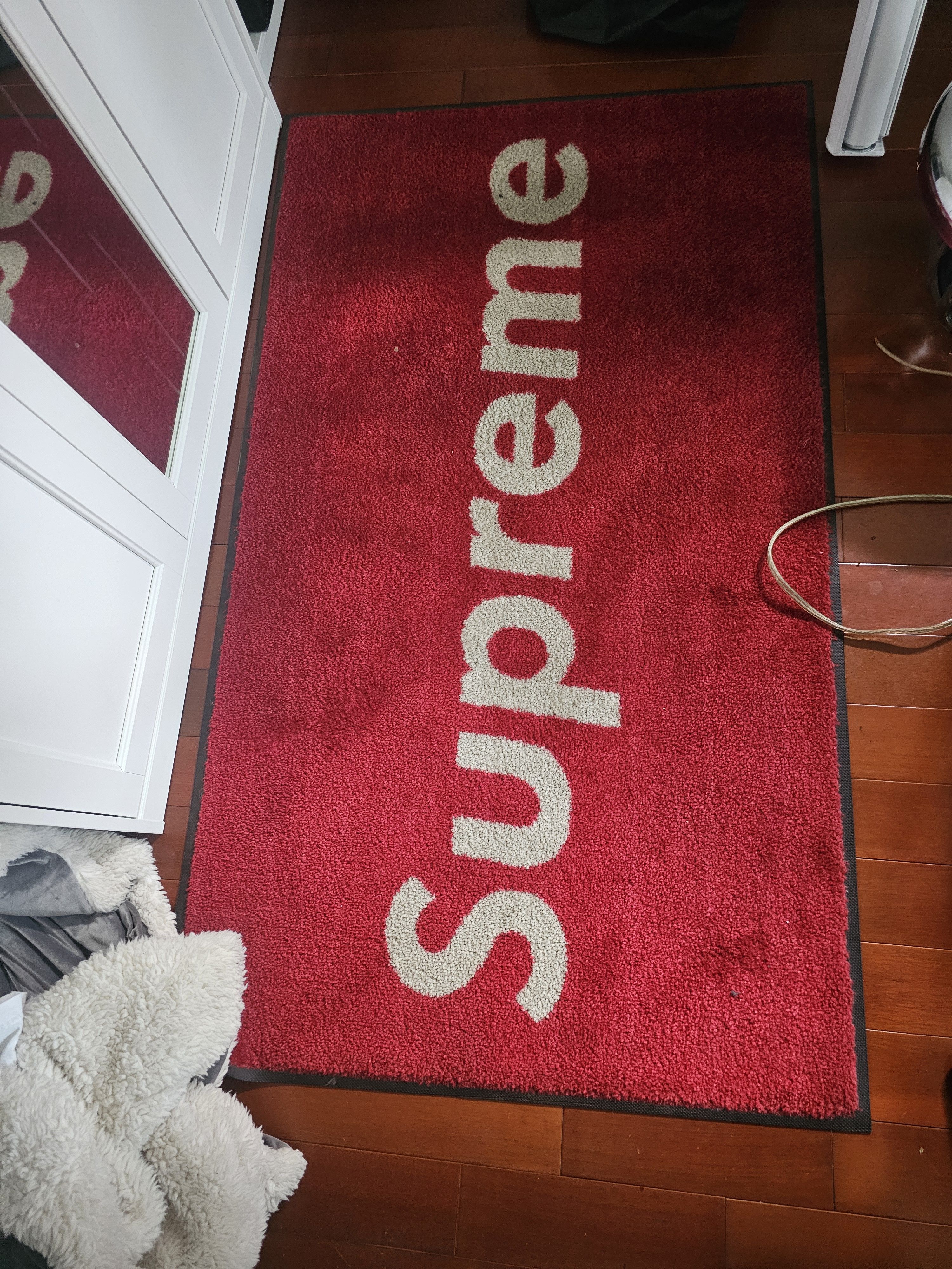 Supreme Supreme Box Logo Store Rug **Rare*Unreleased Size ONE SIZE - 2 Thumbnail