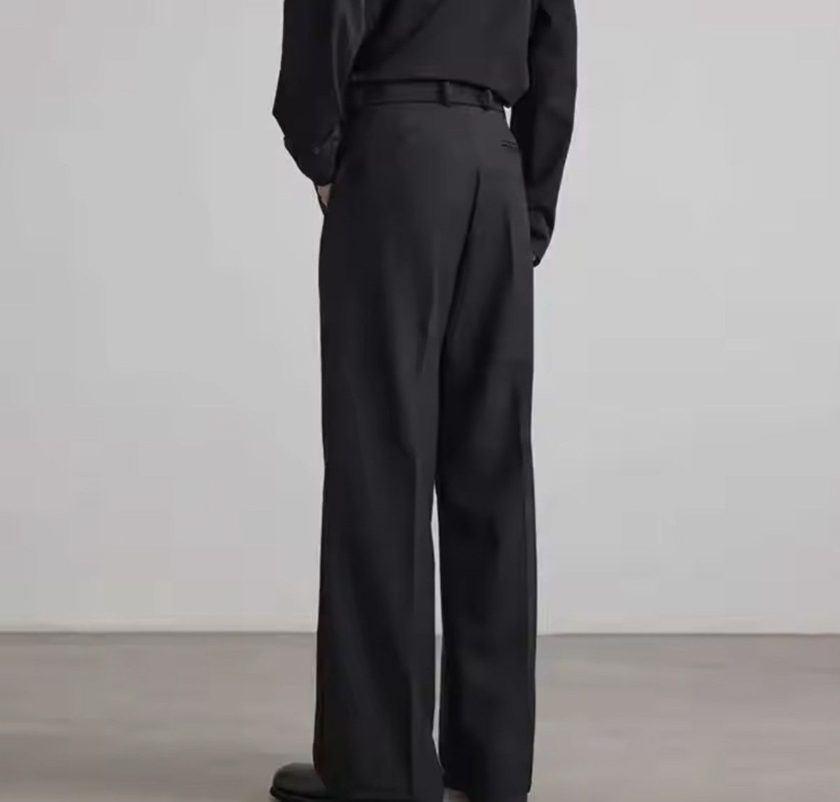 Vintage Black High Waist Straight Wide Leg Pleated Pants / Trousers Size US 31 - 4 Thumbnail