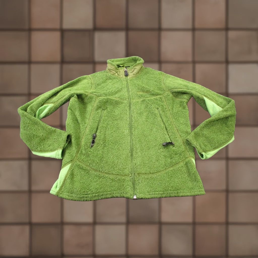 Patagonia VINTAGE Patagonia Sweater Womens S Green Jacket Women Fuzzy Fleece Outdoor Size S / US 4 / IT 40 - 1 Thumbnail