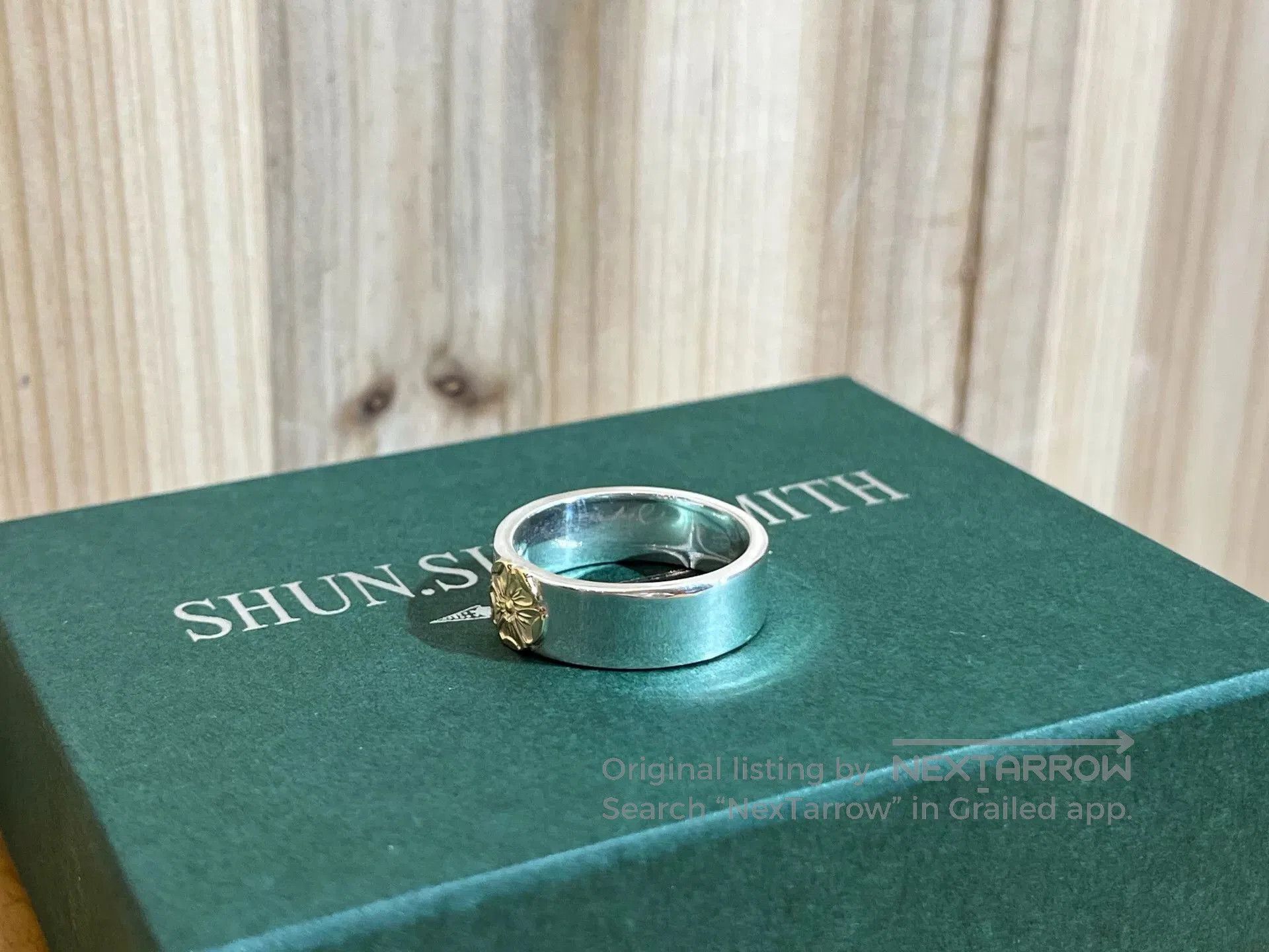 Takumi shun smith love silver ring with gold details. Size ONE SIZE - 6 Thumbnail