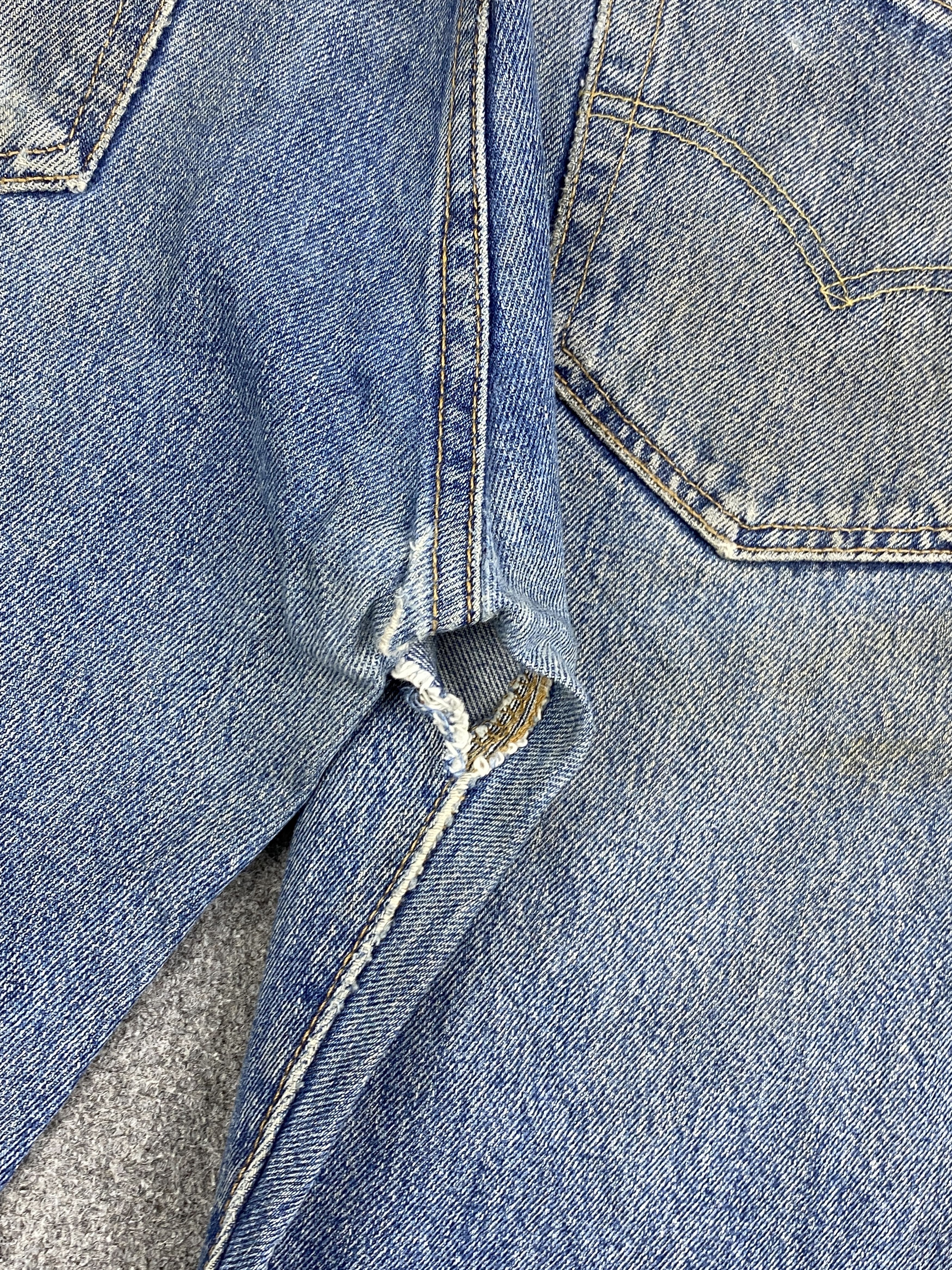 Levi's Distressed Vintage Levis 501 Faded Blue Jeans DP2809 Size US 36 / EU 52 - 23 Thumbnail
