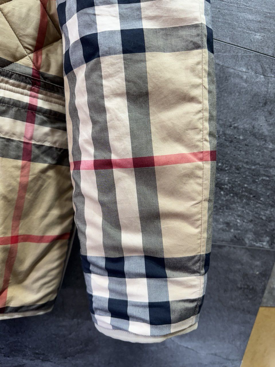 Burberry BURBERRY Meddon Quilted Nova Check Jacket Size XS Size XS / US 0-2 / IT 36-38 - 20 Thumbnail