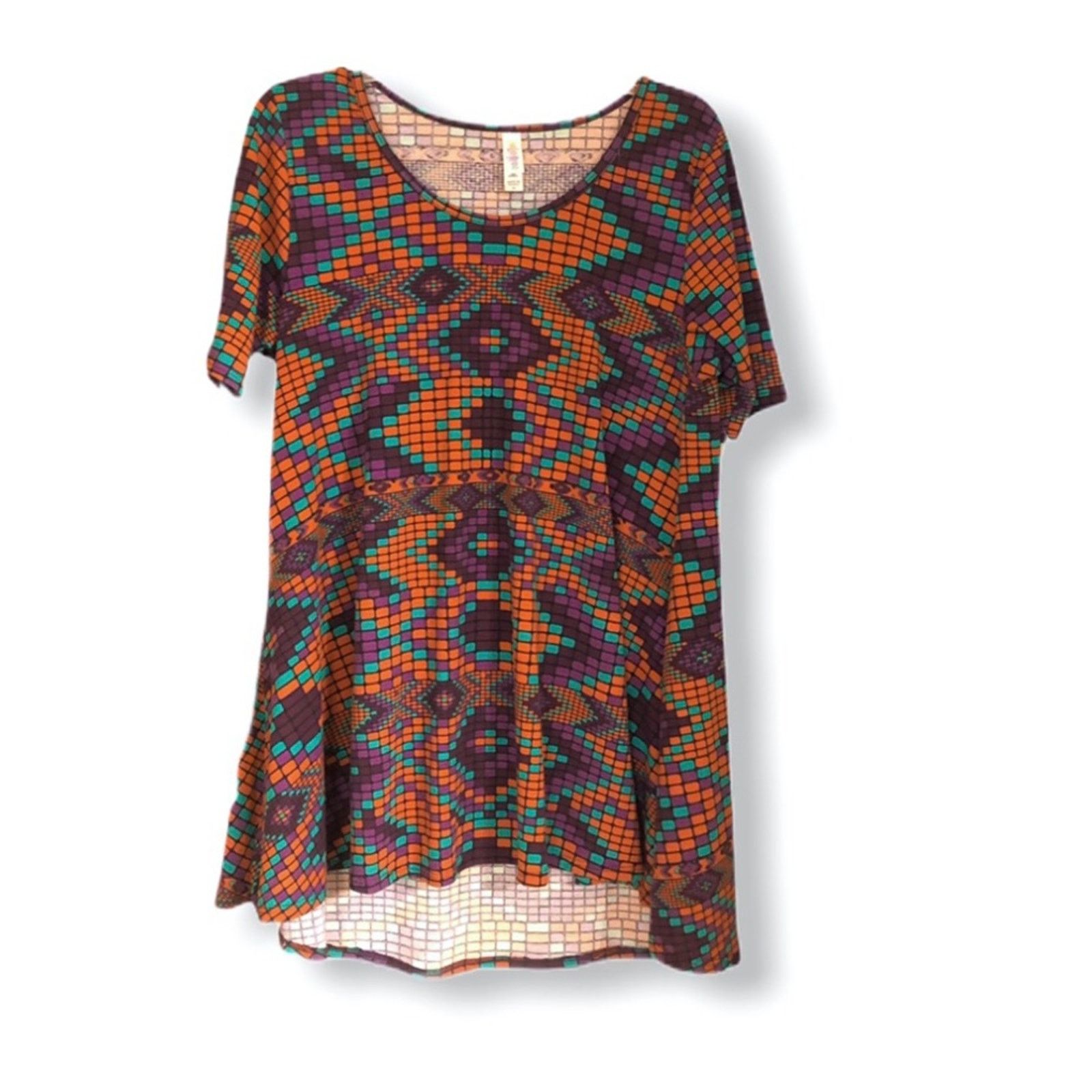 Other 🔴 3 for $15 EUC Lularoe Perfect Tee Size M / US 6-8 / IT 42-44 - 1 Thumbnail