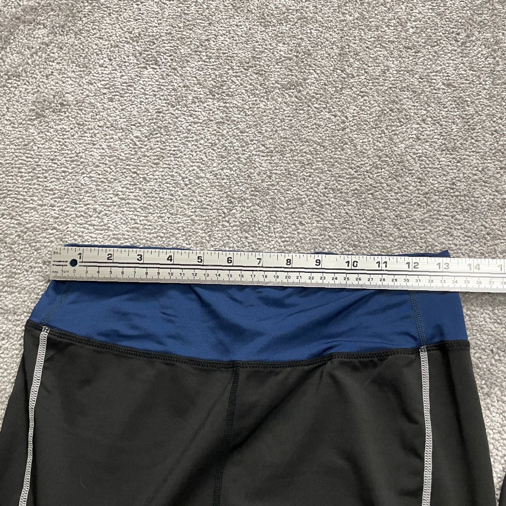 Shein VINTAGE Shein Active Compression Leggings Womens Large Black White Blue Striped 26x26 Size 36" / US 14 / IT 50 - 6 Thumbnail