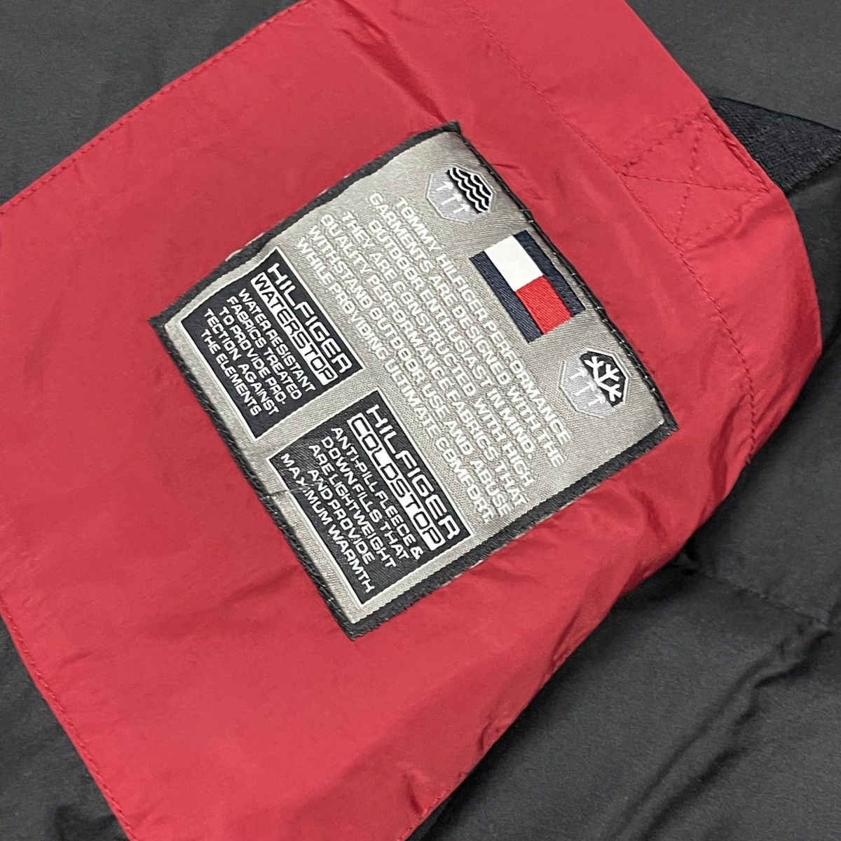 Tommy Hilfiger × Vintage Vintage Tommy Hilfiger Puffer Down Jacket Size L Size US L / EU 52-54 / 3 - 15 Thumbnail