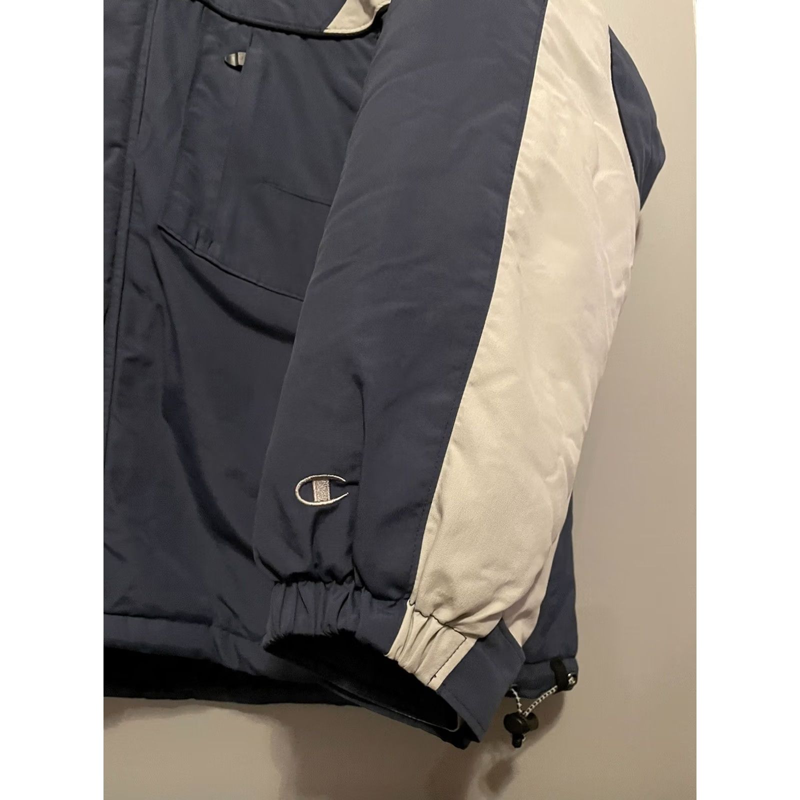 Champion VINTAGE Champion Puffer Jacket Shirt? No. Size US XL / EU 56 / 4 - 2 Thumbnail