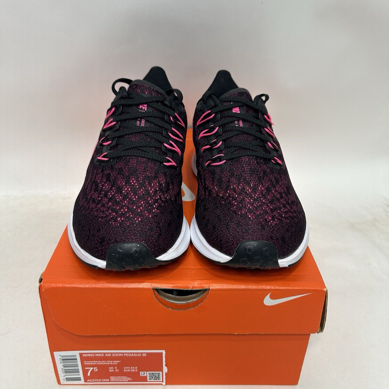 Nike Nike Air Zoom Pegasus 37 WMNS “True Berry Pink Blast” 2024 Size US 7.5 / IT 37.5 - 2 Thumbnail