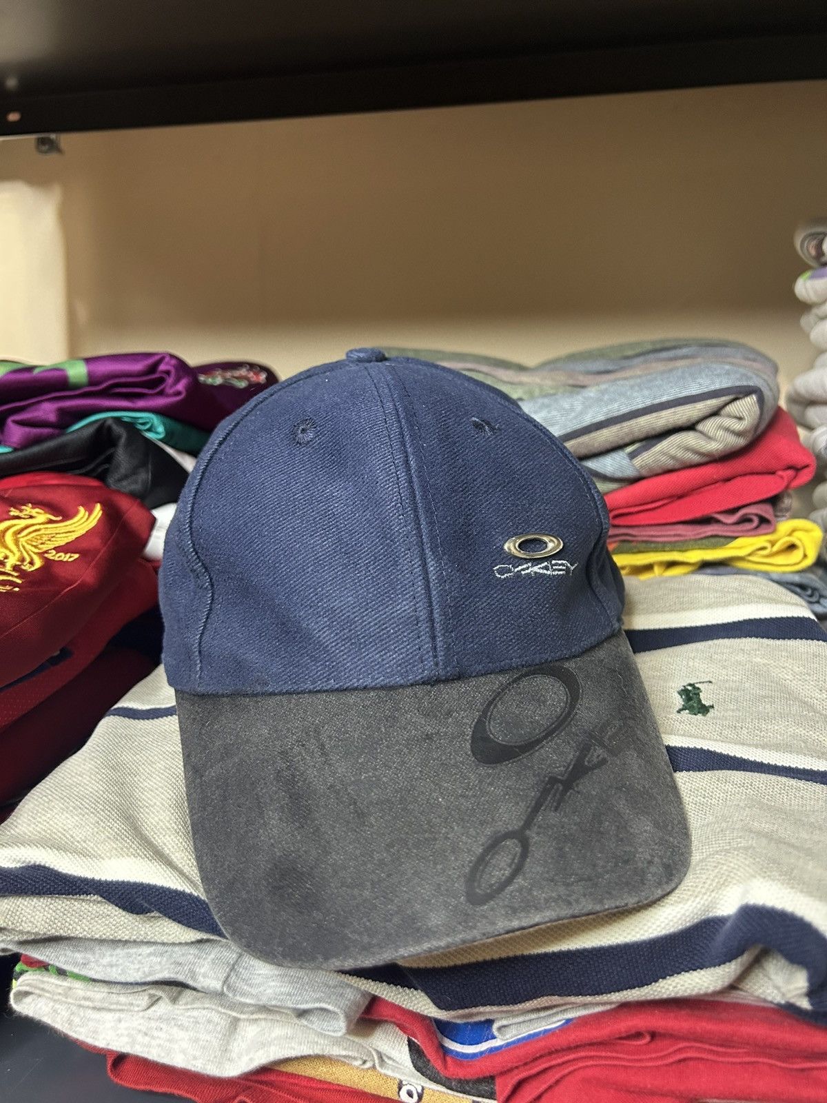Other Vintage Oakley USA Cap Two-Tone Navy & Black Size ONE SIZE - 1 Thumbnail
