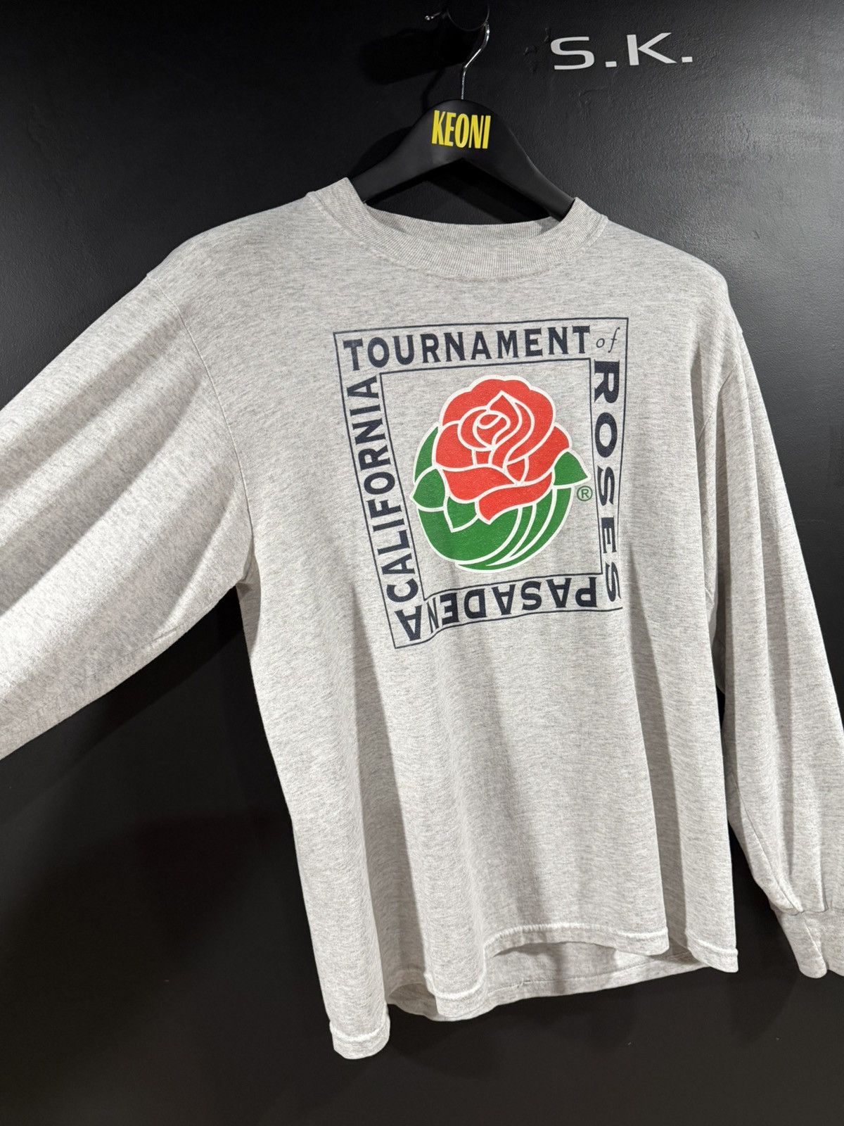 Vintage 2000s Y2K Vintage Tournament Of Roses Cali Long Sleeve M Size US M / EU 48-50 / 2 - 5 Thumbnail