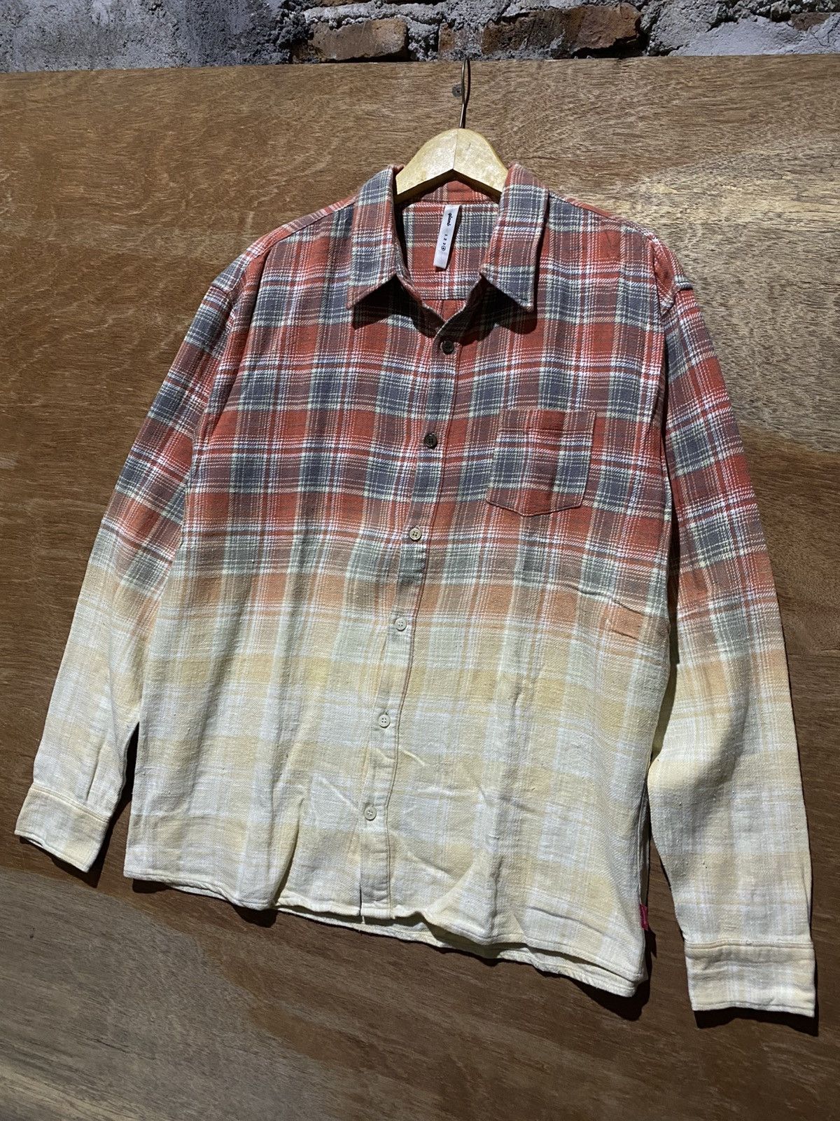 Japanese Brand 💸BINDING OFFER💸 GLAMB GRADIENT FLANNEL BY LIGHT VALLEY LTD Size US XL / EU 56 / 4 - 1 Thumbnail