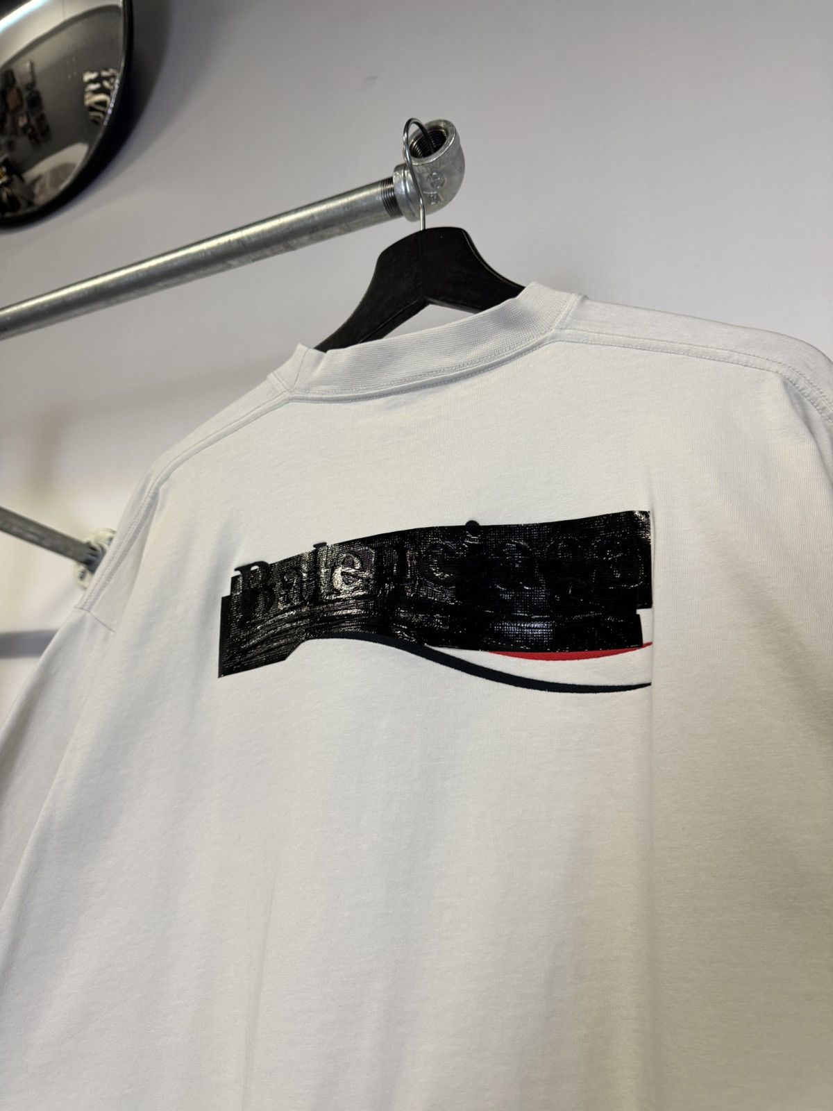 Balenciaga Balenciaga gaffer tape campaign tee Size US M / EU 48-50 / 2 - 1 Thumbnail