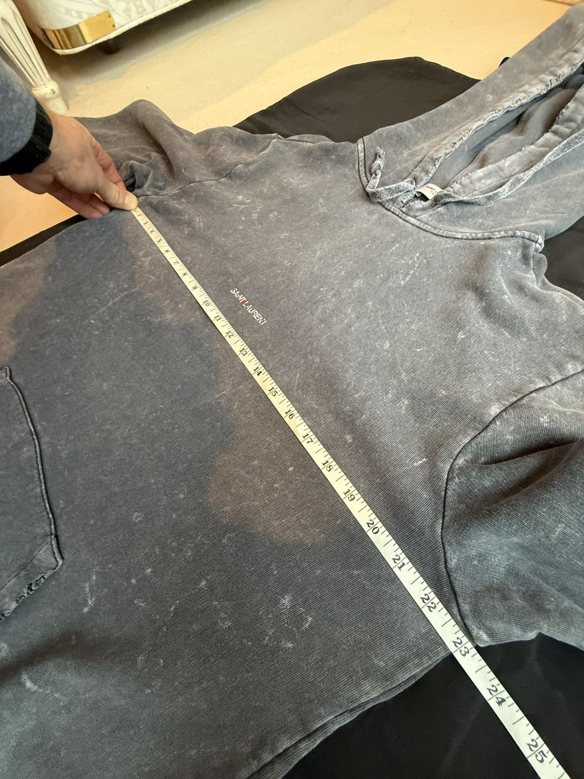 Saint Laurent Paris $890 Saint Laurent acid wash grey Rive Gauche logo hoodie M Size US M / EU 48-50 / 2 - 3 Thumbnail
