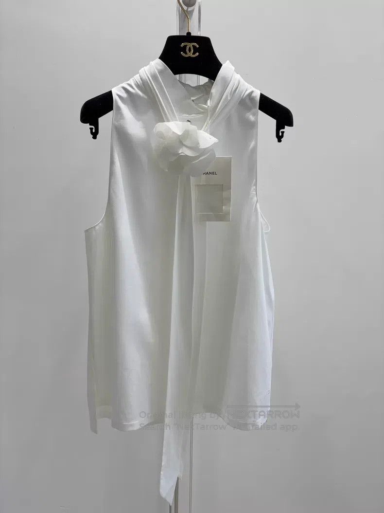 Chanel Chanel Camelia vest with neck tie Size S / US 4 / IT 40 - 1 Thumbnail